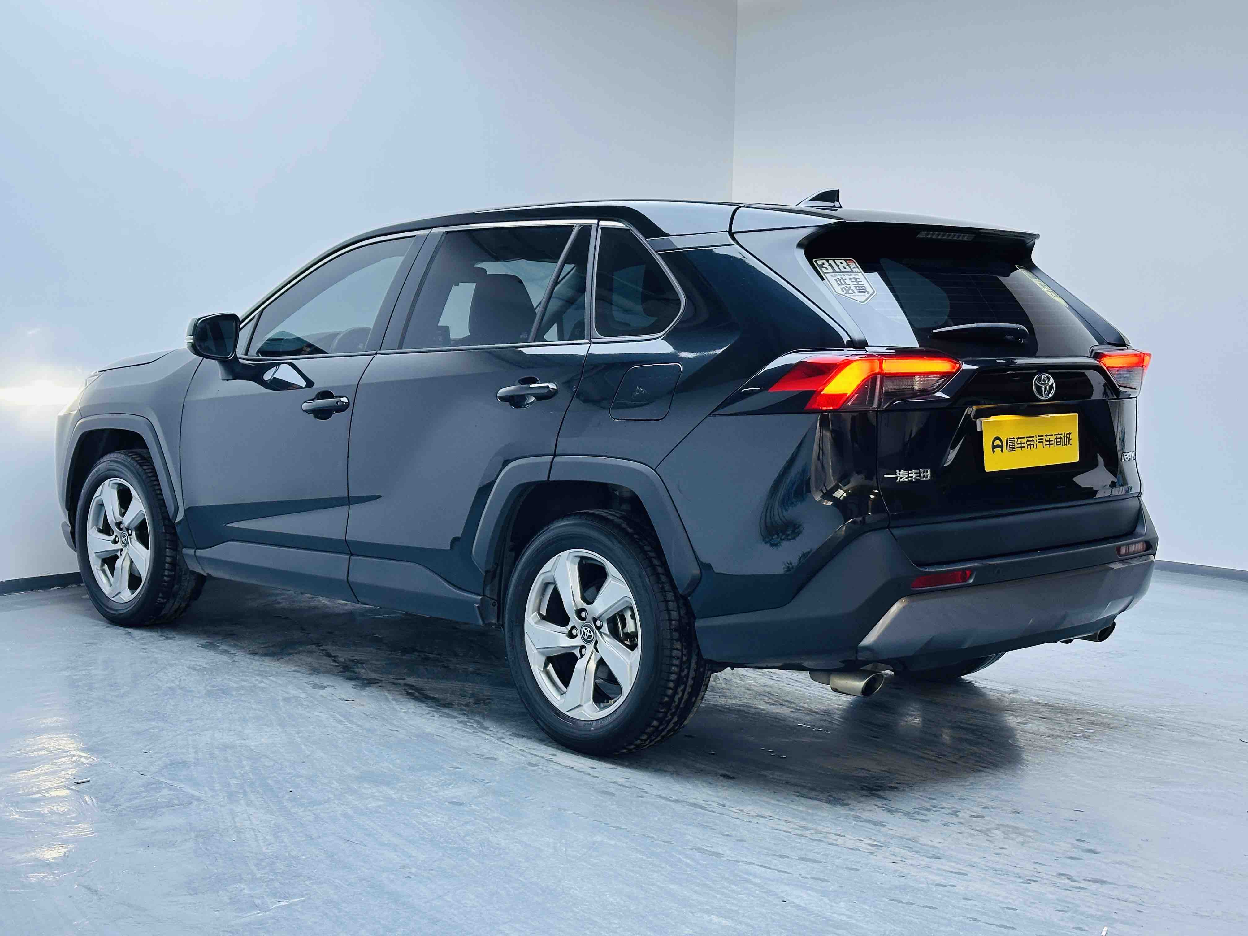 Toyota RAV4 2023 #5 Toyota RAV4 2023 car image #5