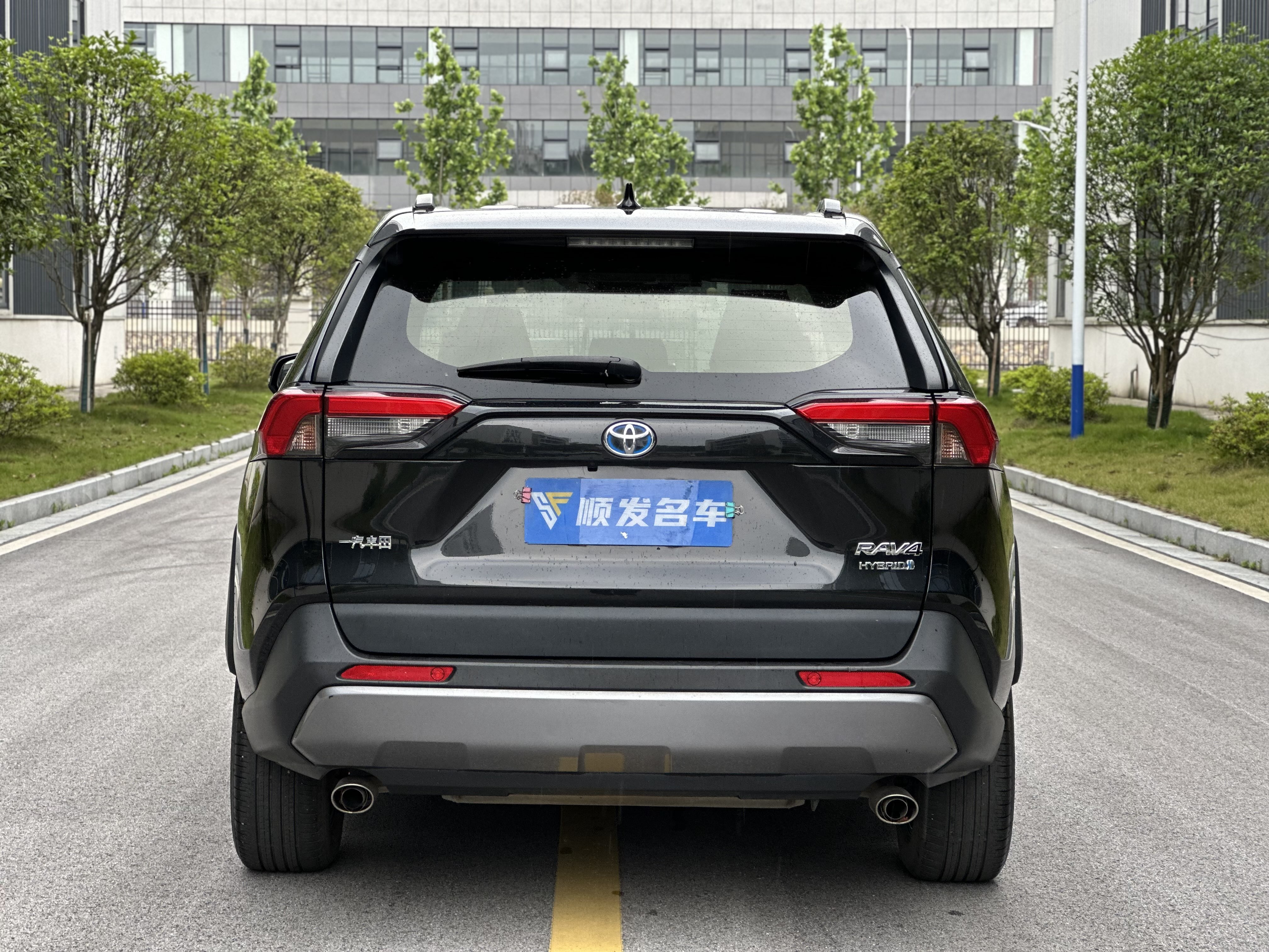 Toyota RAV4 Hybird E+ 2021 #5 Toyota RAV4 Hybird E+ 2021 car image #5