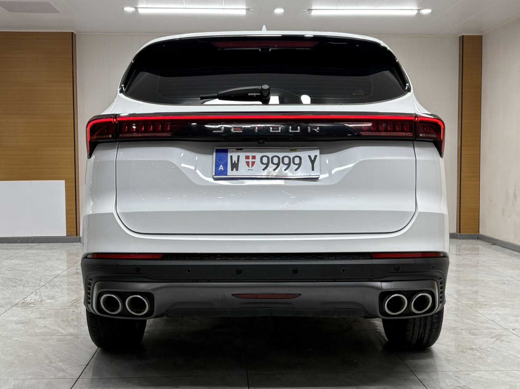 X70 PLUS 2022 car image #5