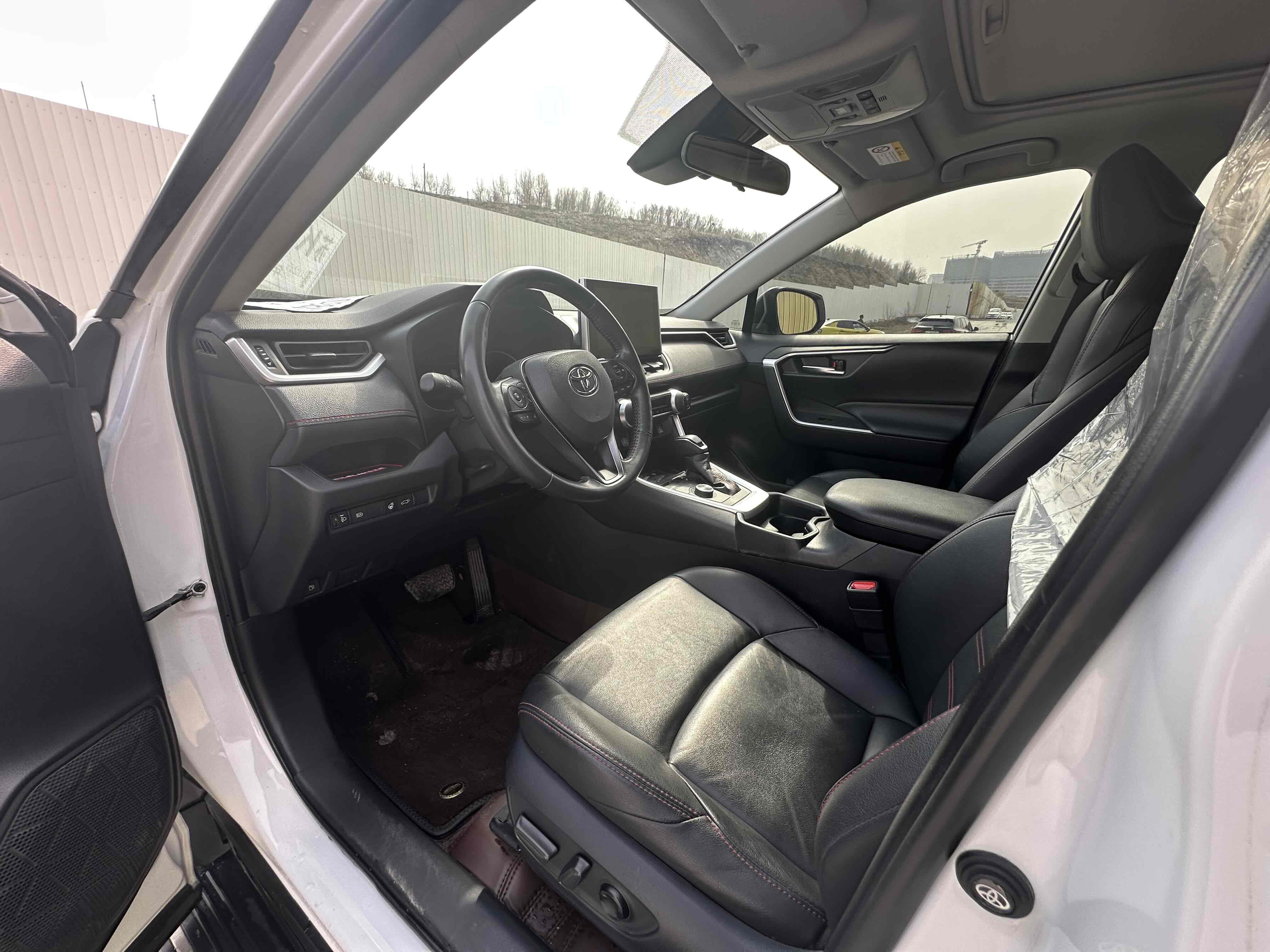 丰田 威兰达新能源 2021 #5 丰田 威兰达新能源 2021 汽车图片 #5