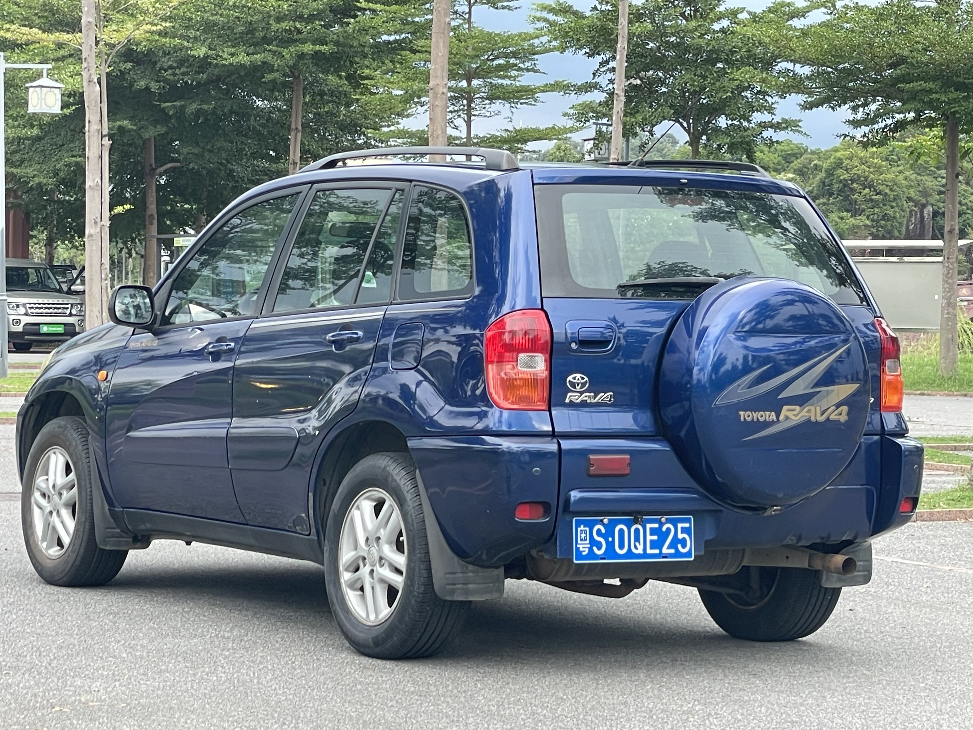 Toyota RAV4 (Imported) 2004 изображение автомобиля #5