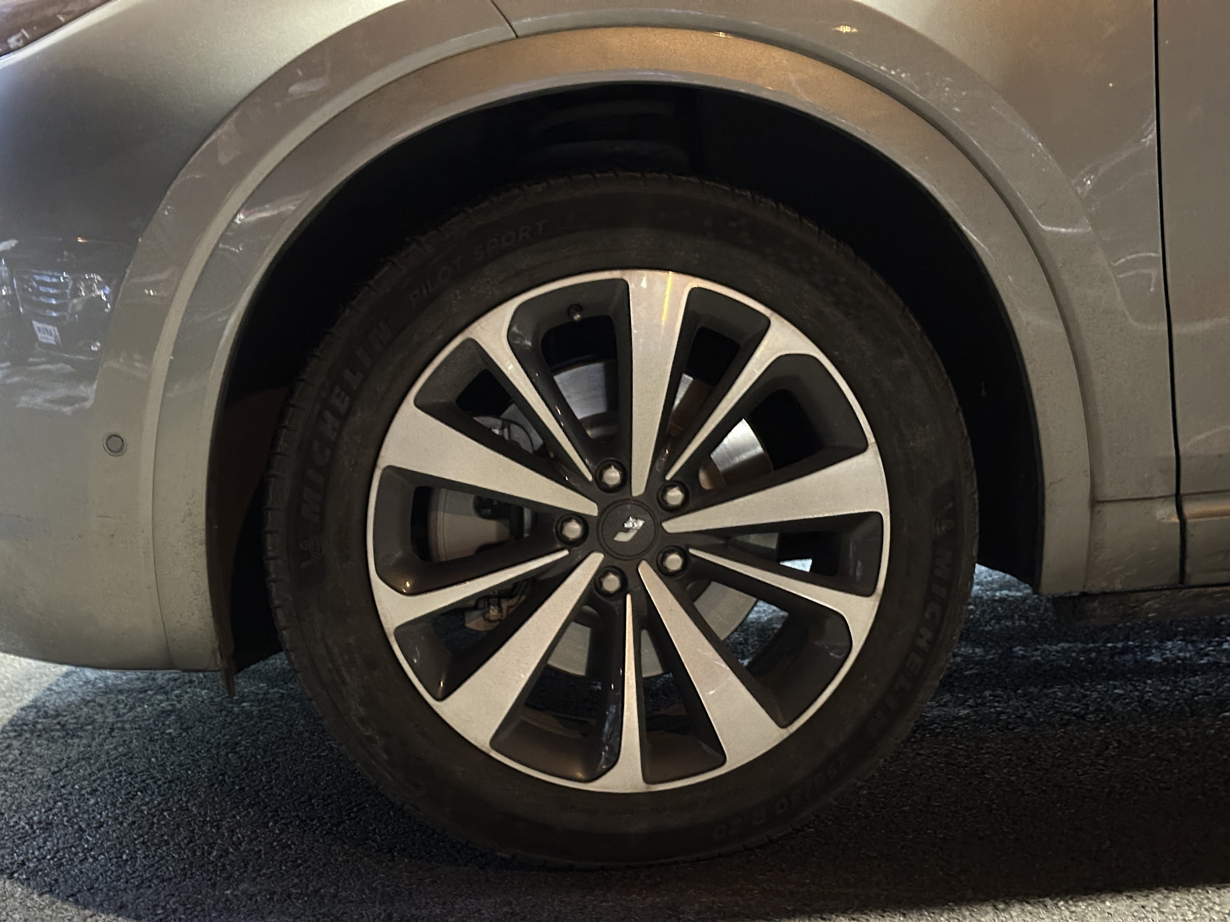 理想汽车 理想ONE 2022 汽车图片 #5