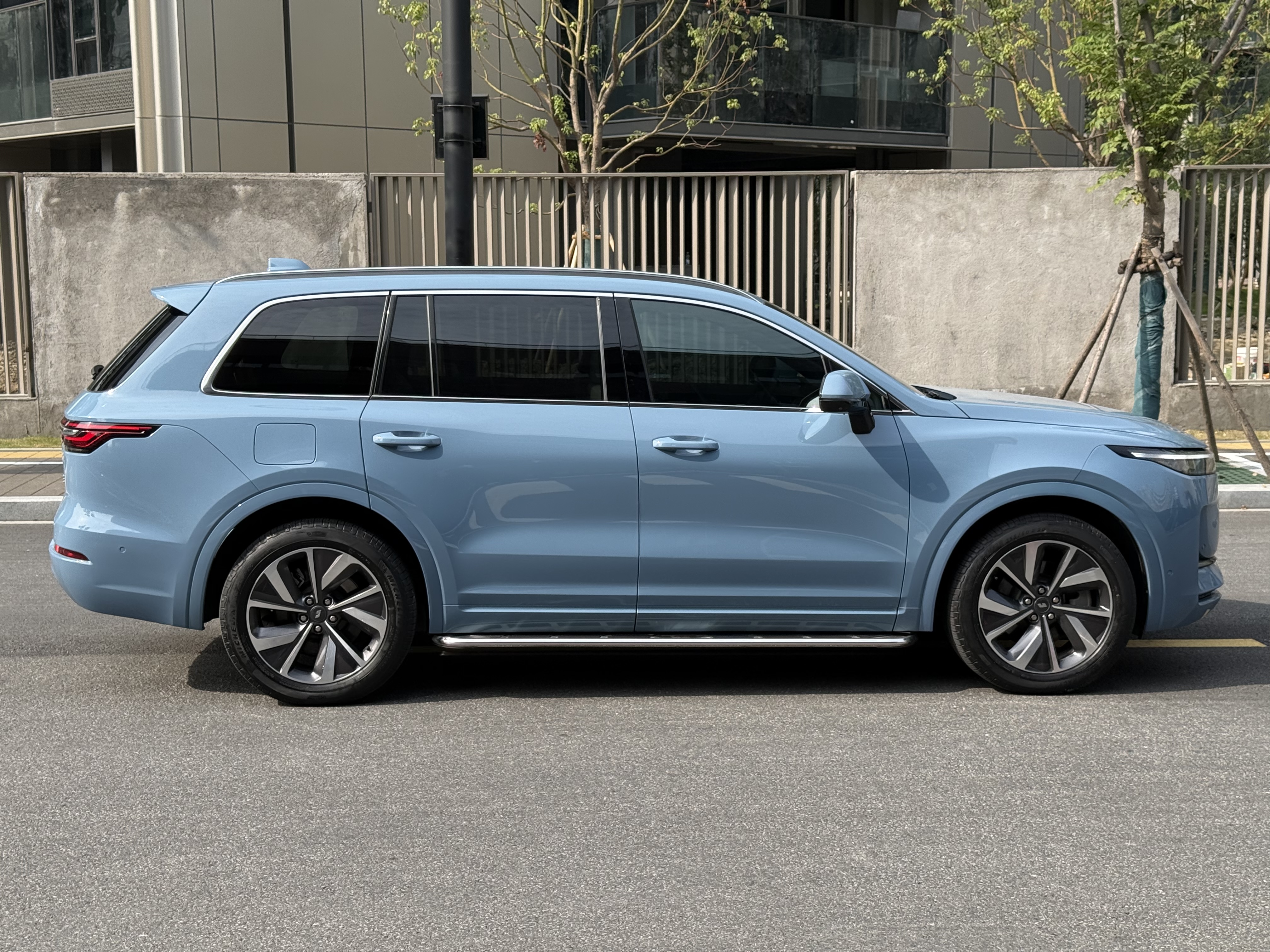 理想汽车 理想ONE 2022 汽车图片 #5