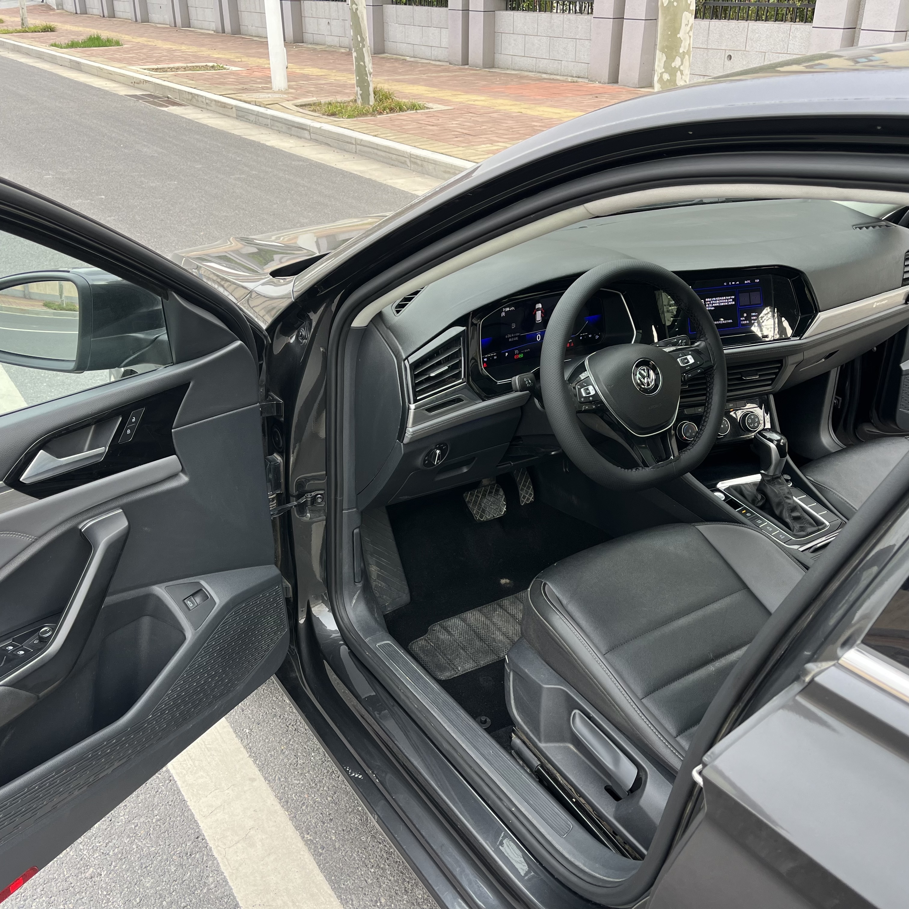 Volkswagen Sagitar 2021 car image #5