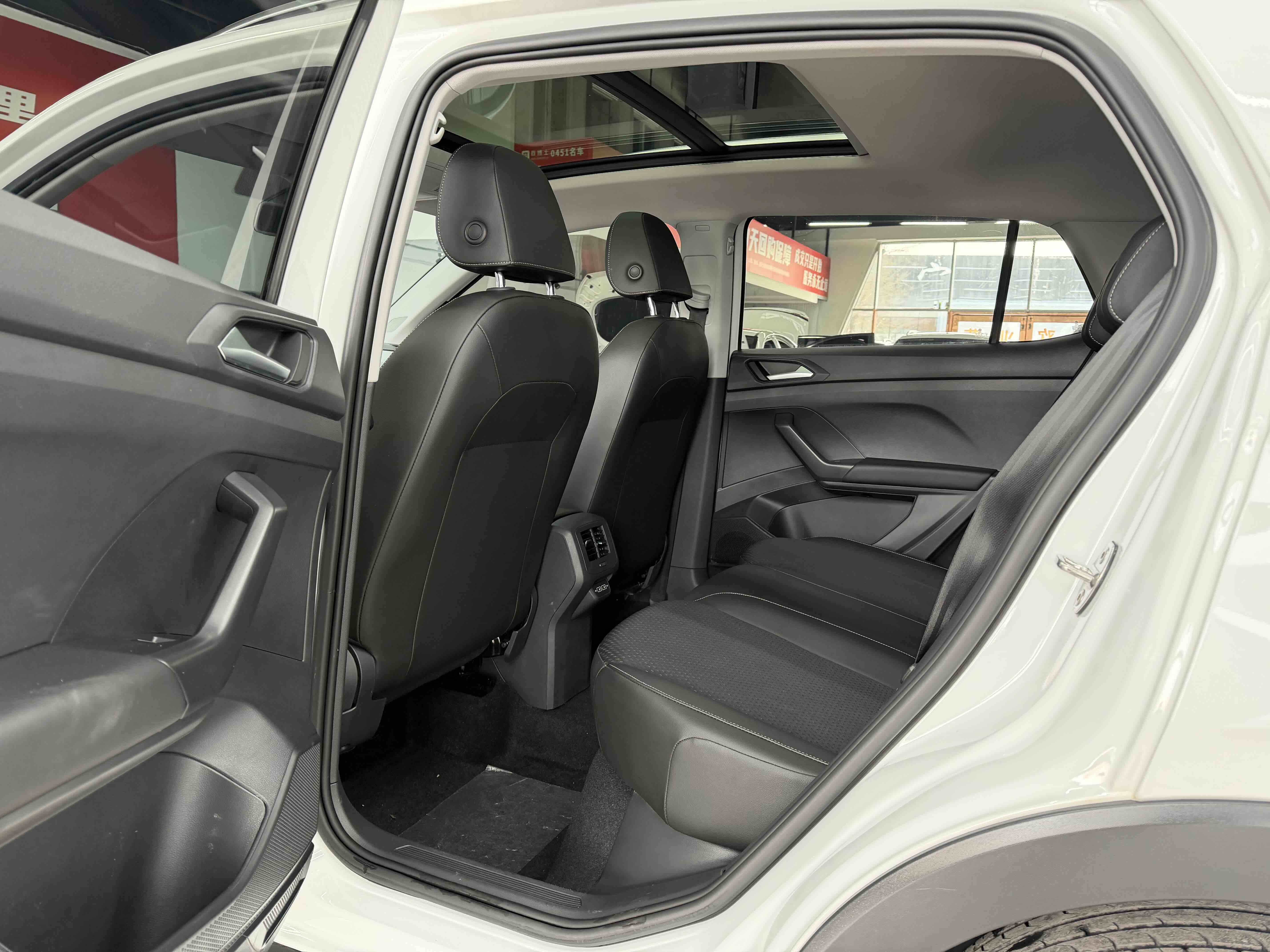 Volkswagen Tacqua 2021 car image #5