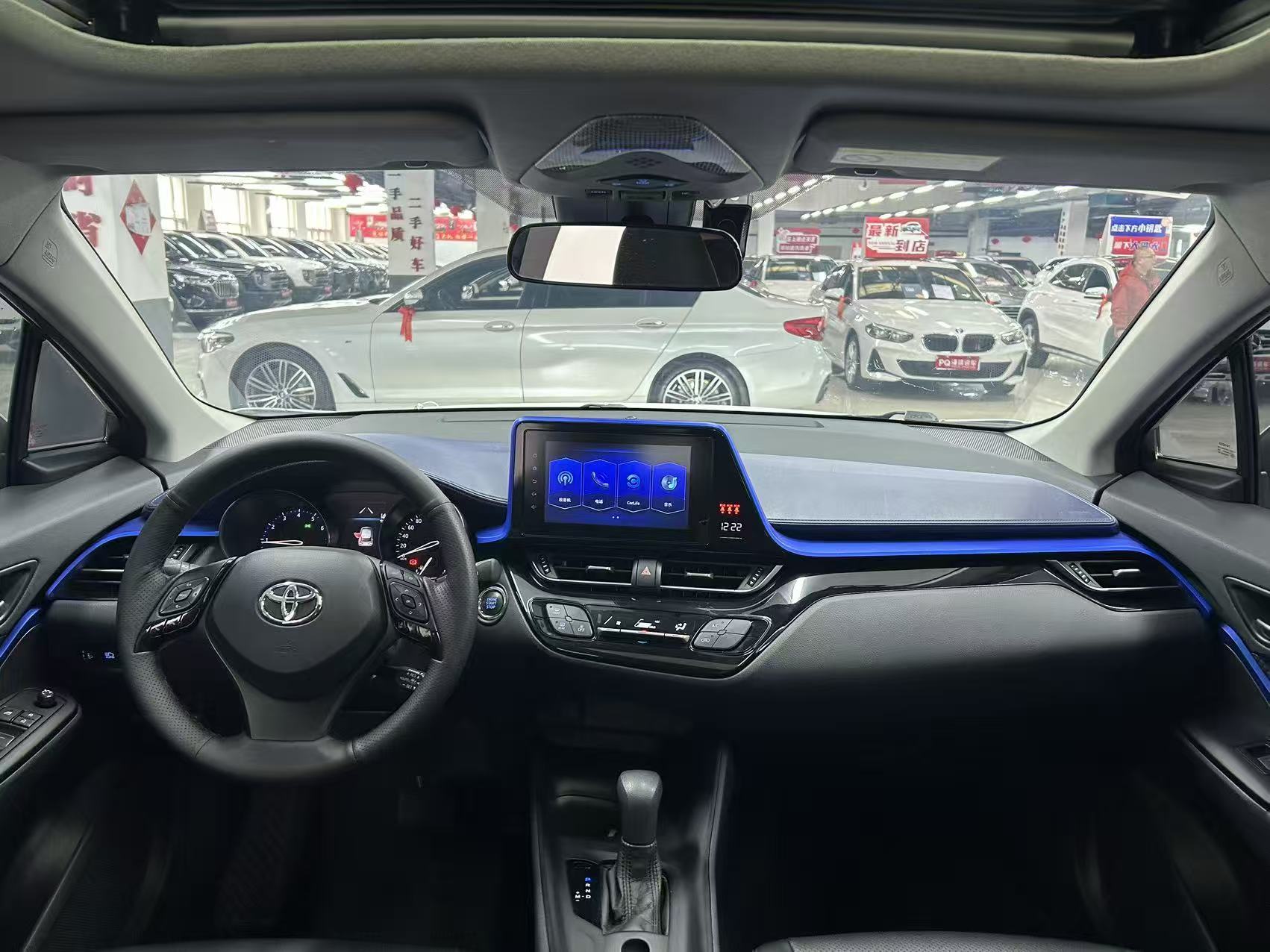 Toyota C-HR 2021 car image #5