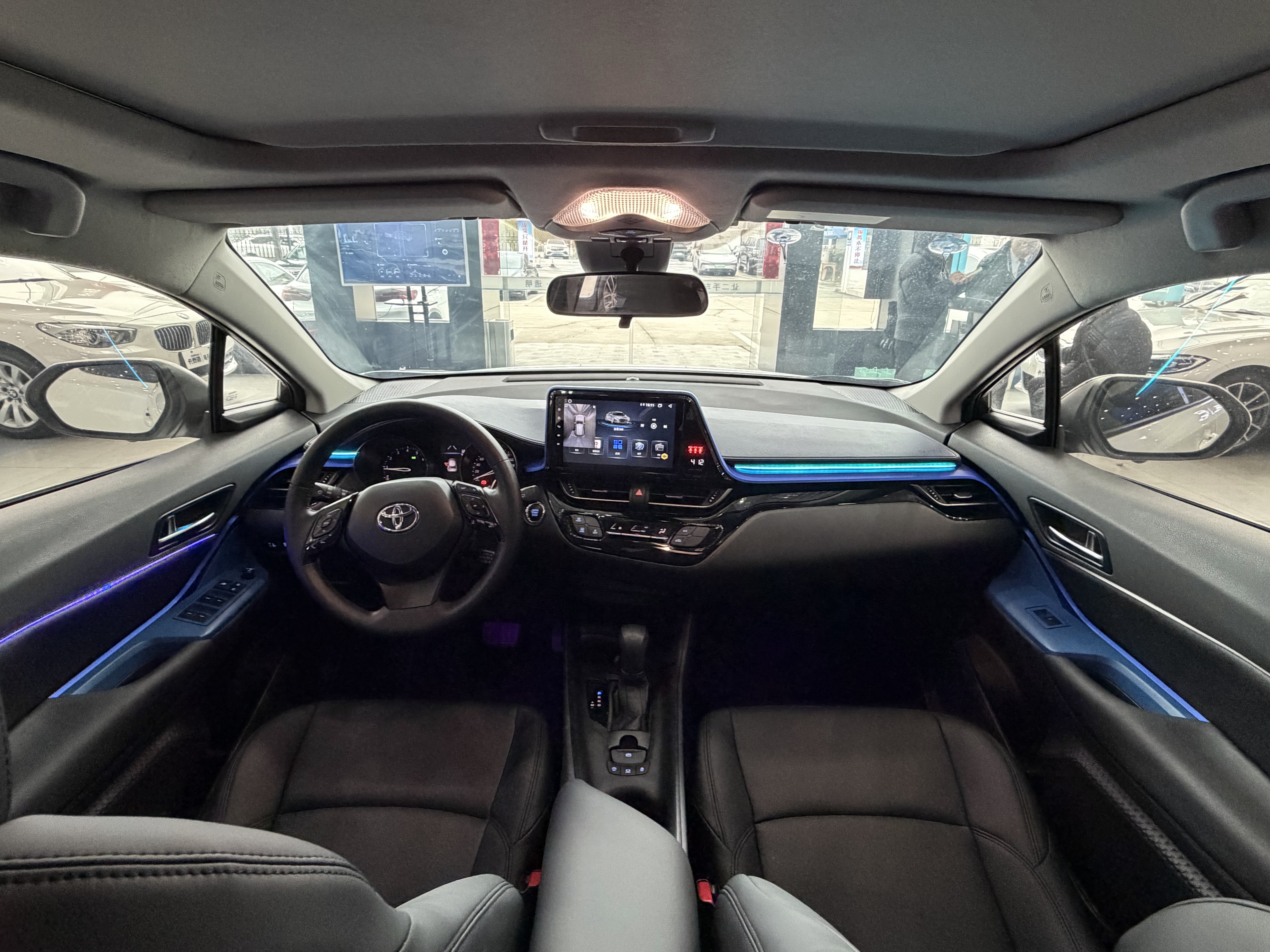 Toyota C-HR 2021 immagine di auto #5