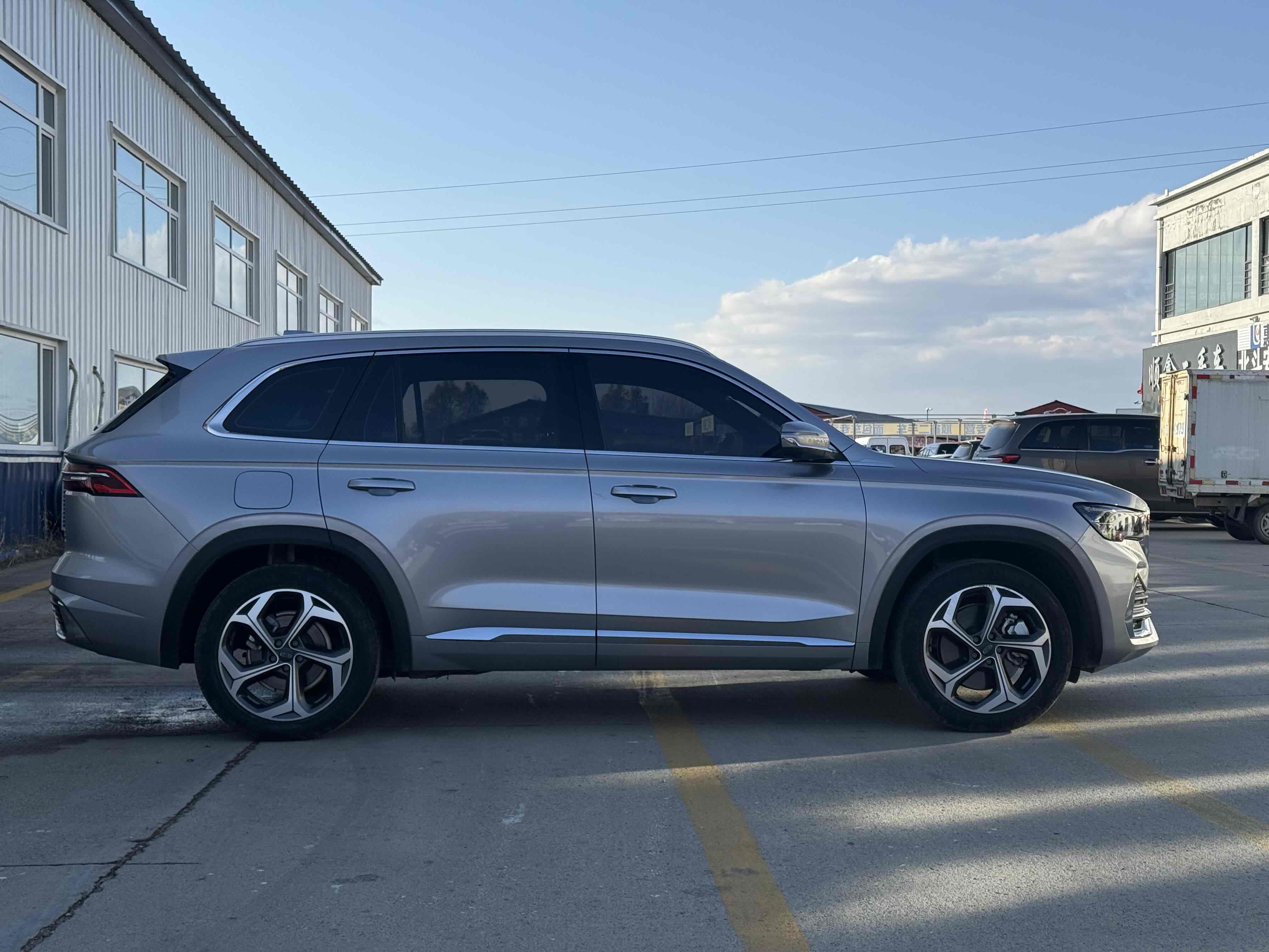 GEELY Monjaro 2022 car image #5