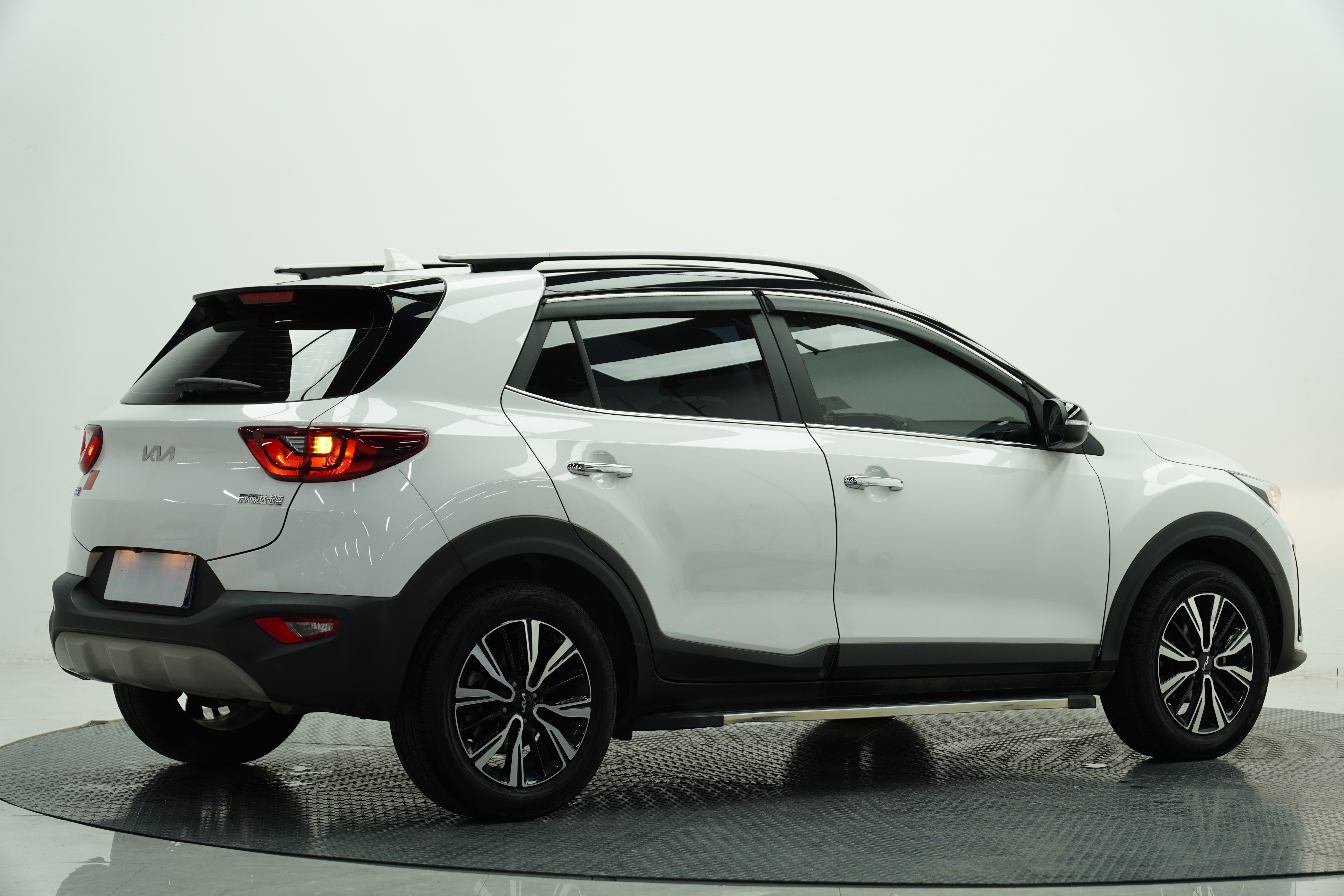 Kia KX1 2022 car image #5