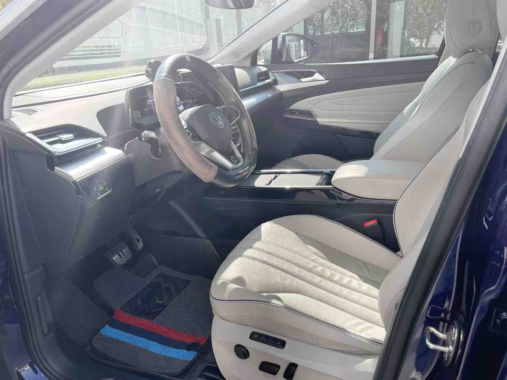 Volkswagen ID.6 X 2021 car image #5