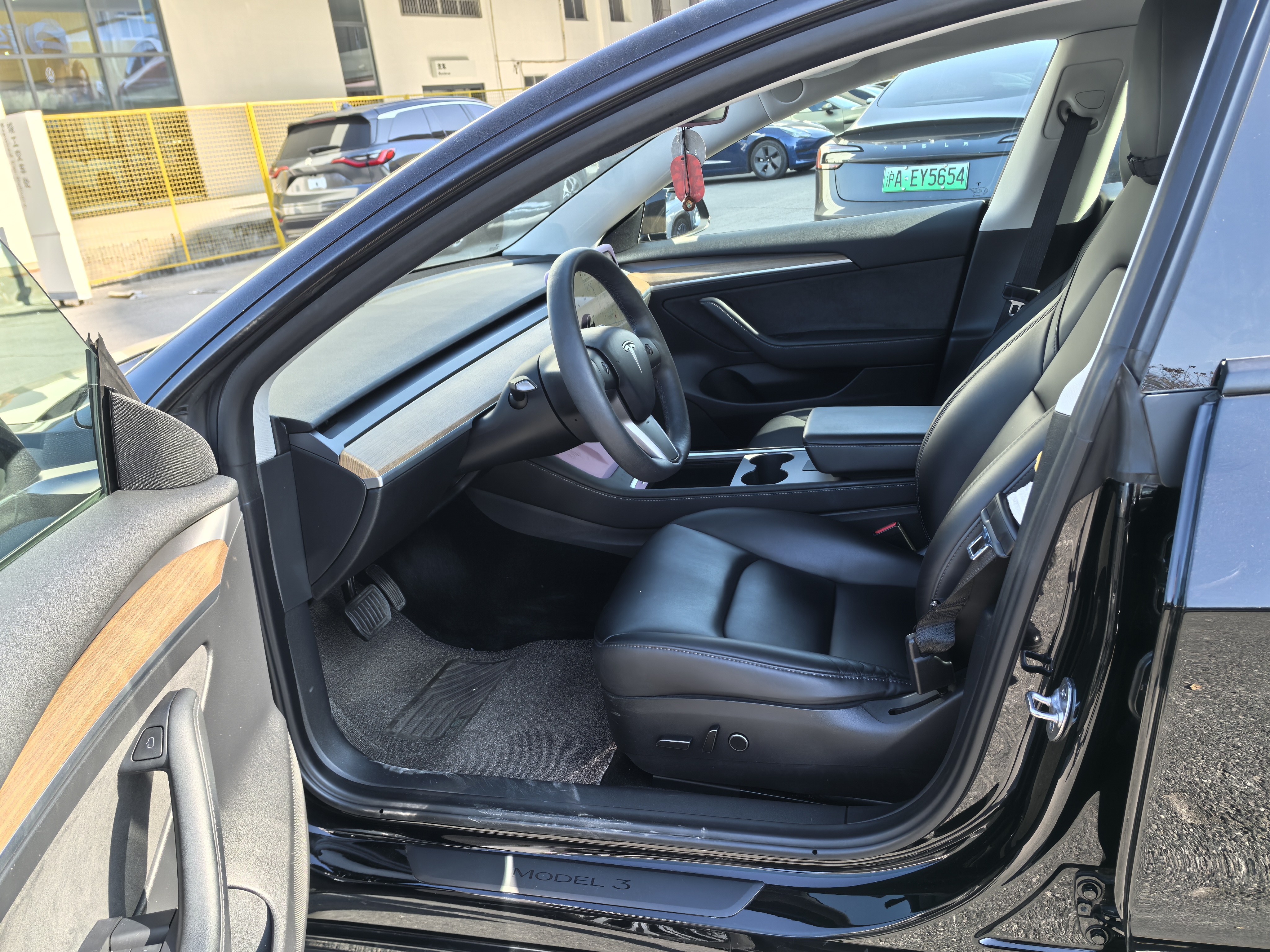 Tesla Model 3 2022 immagine di auto #5