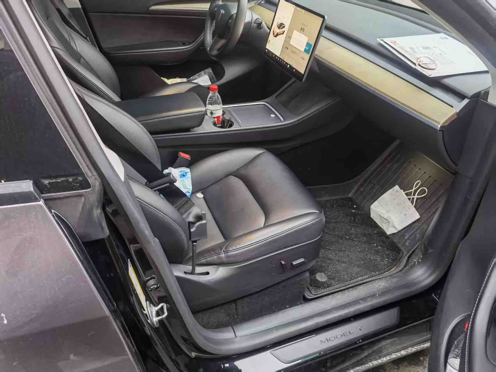 Tesla Model Y 2021 car image #5