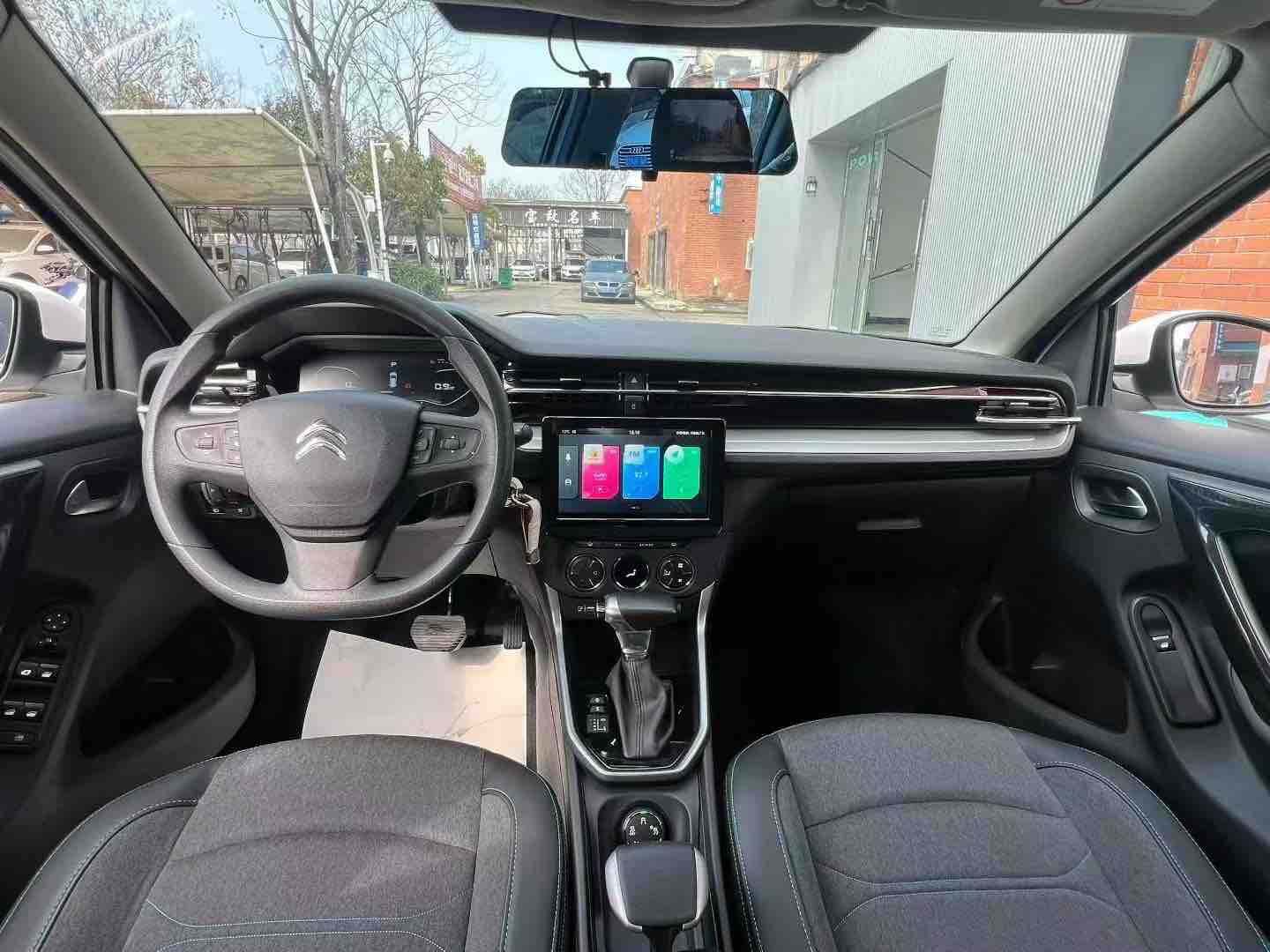 Citroen C3-XR 2023 immagine di auto #5