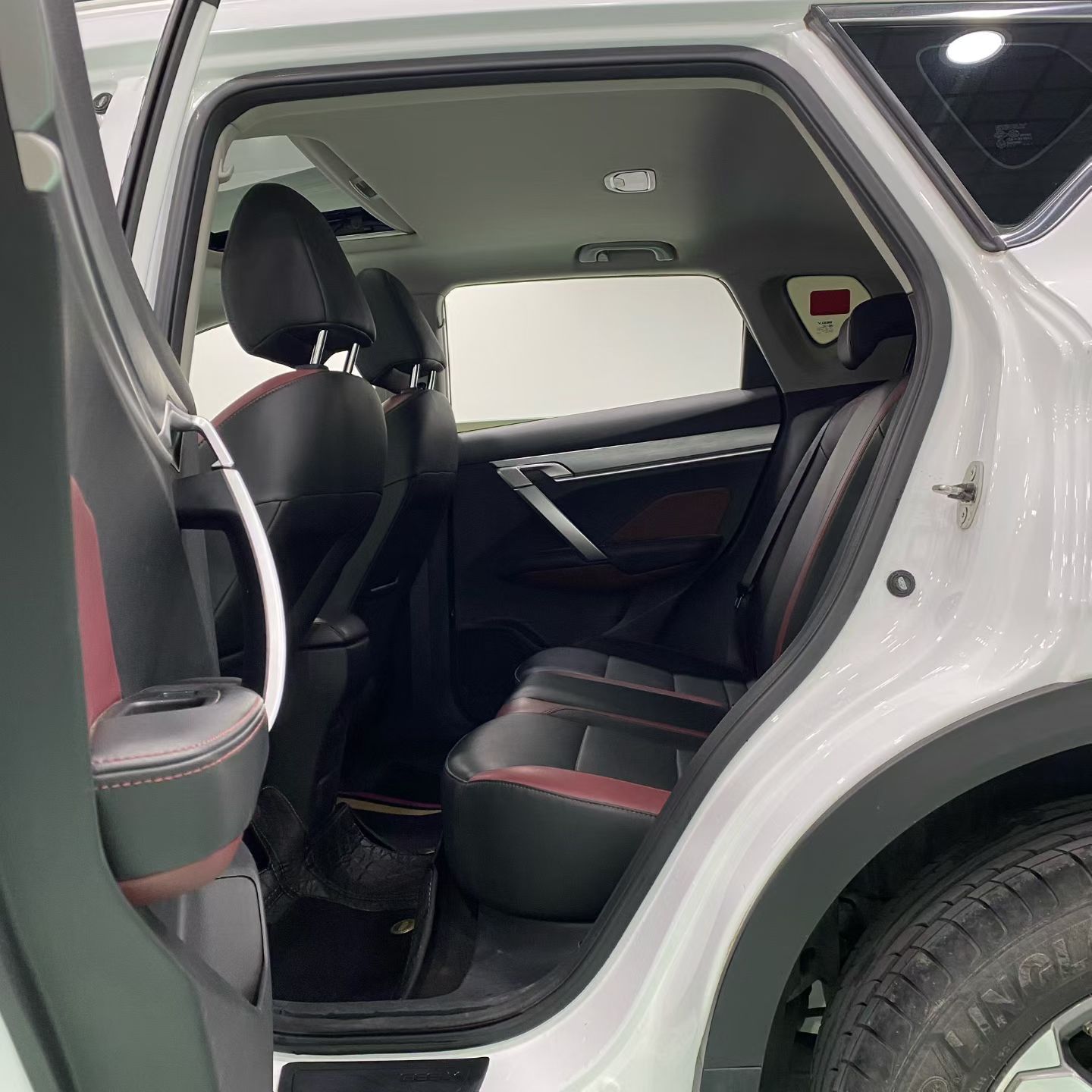 GEELY Coolray 2023 car image #5