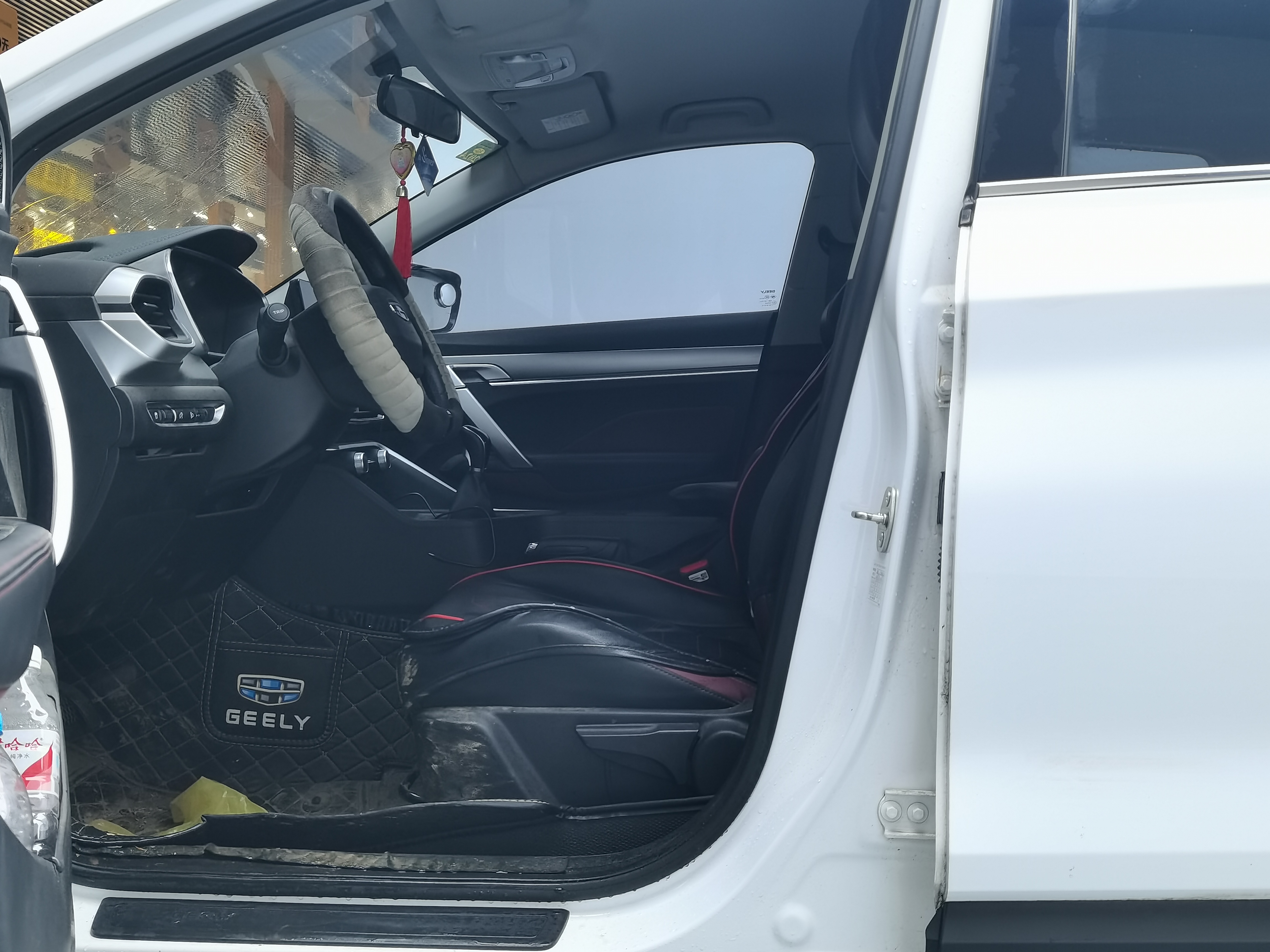 GEELY Coolray 2022 car image #5