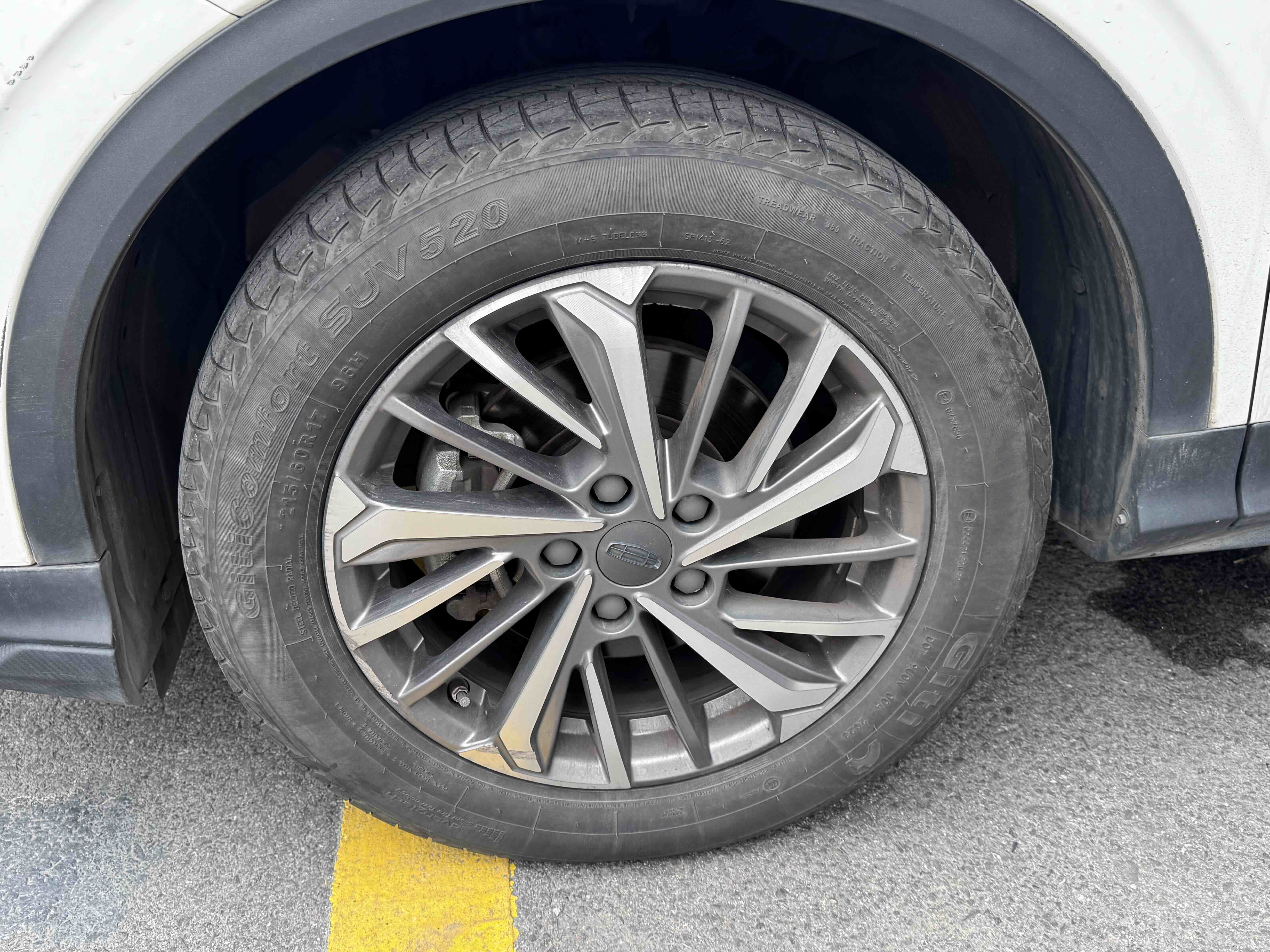 GEELY Coolray 2022 #5 GEELY Coolray 2022 car image #5