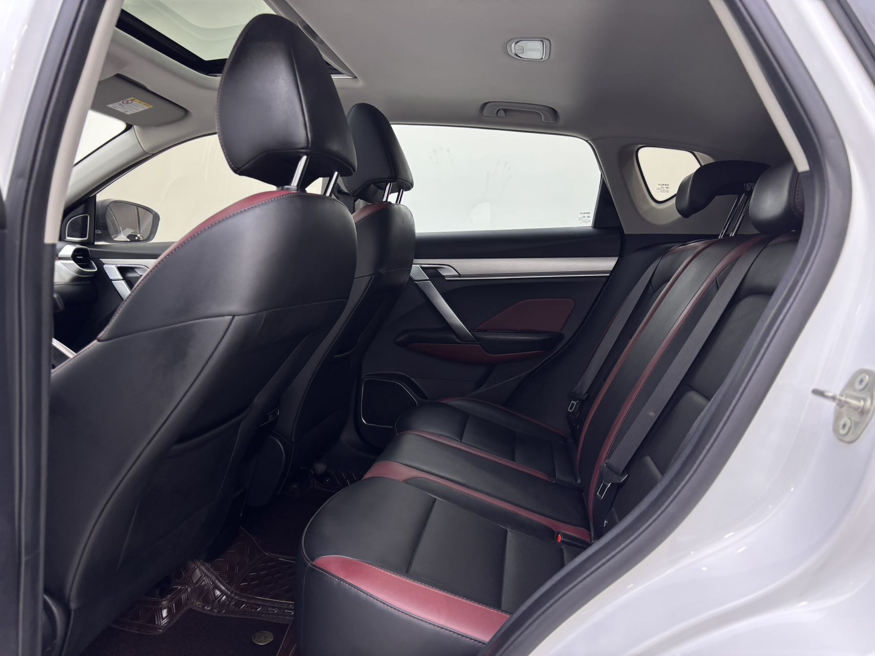 GEELY Coolray 2022 #5 GEELY Coolray 2022 car image #5