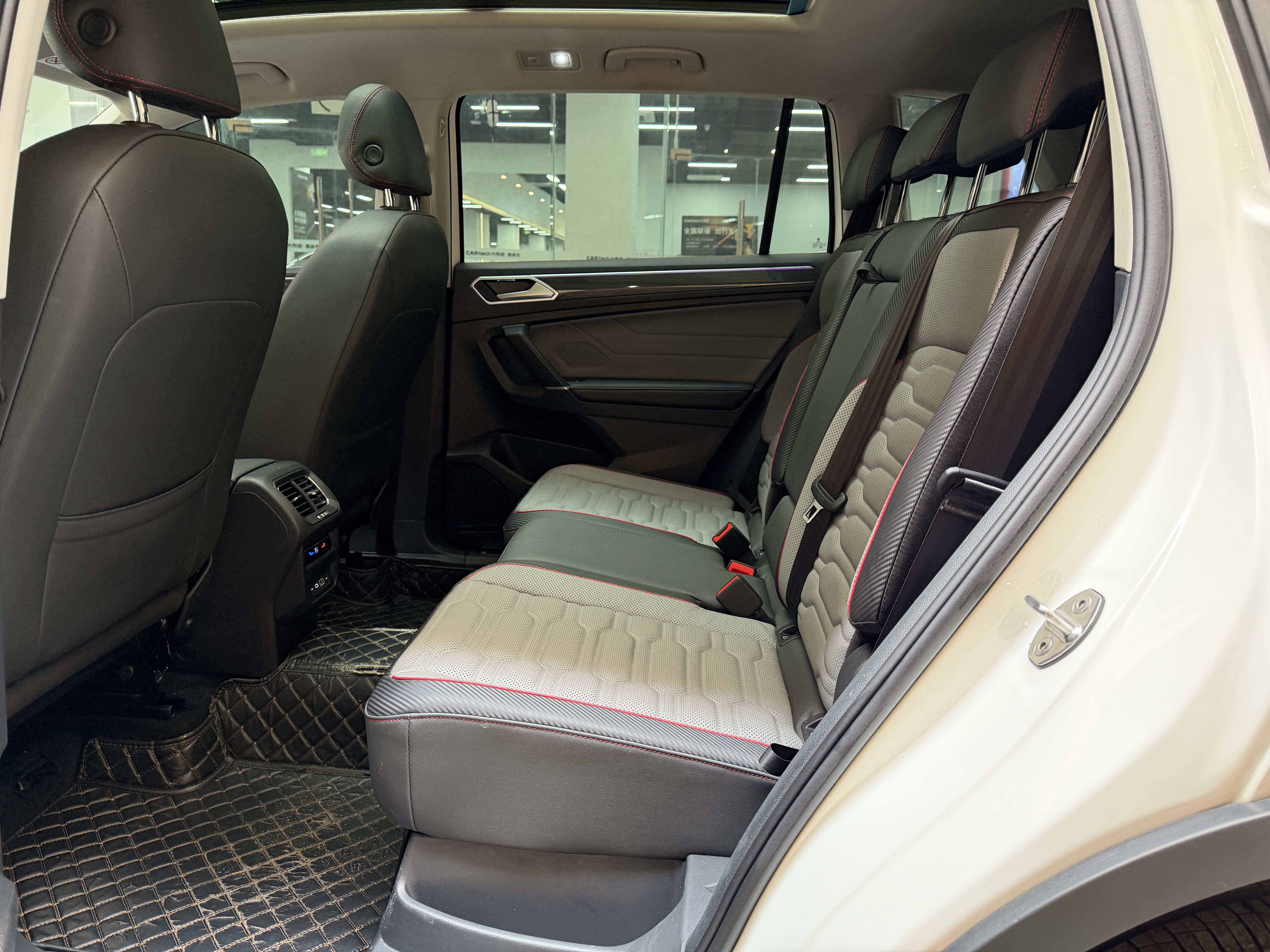 Volkswagen Tiguan L New Energy 2022 car image #5