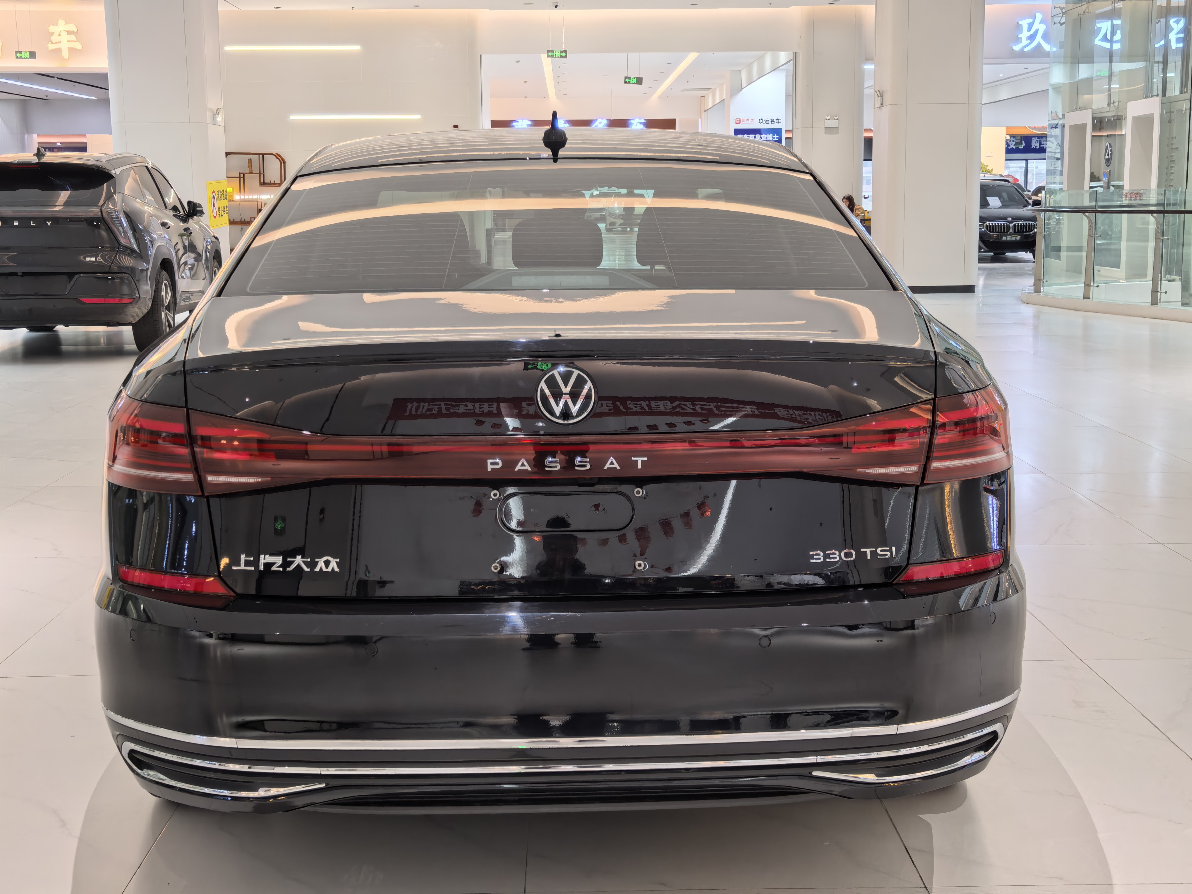 Volkswagen Passat 2021 car image #5