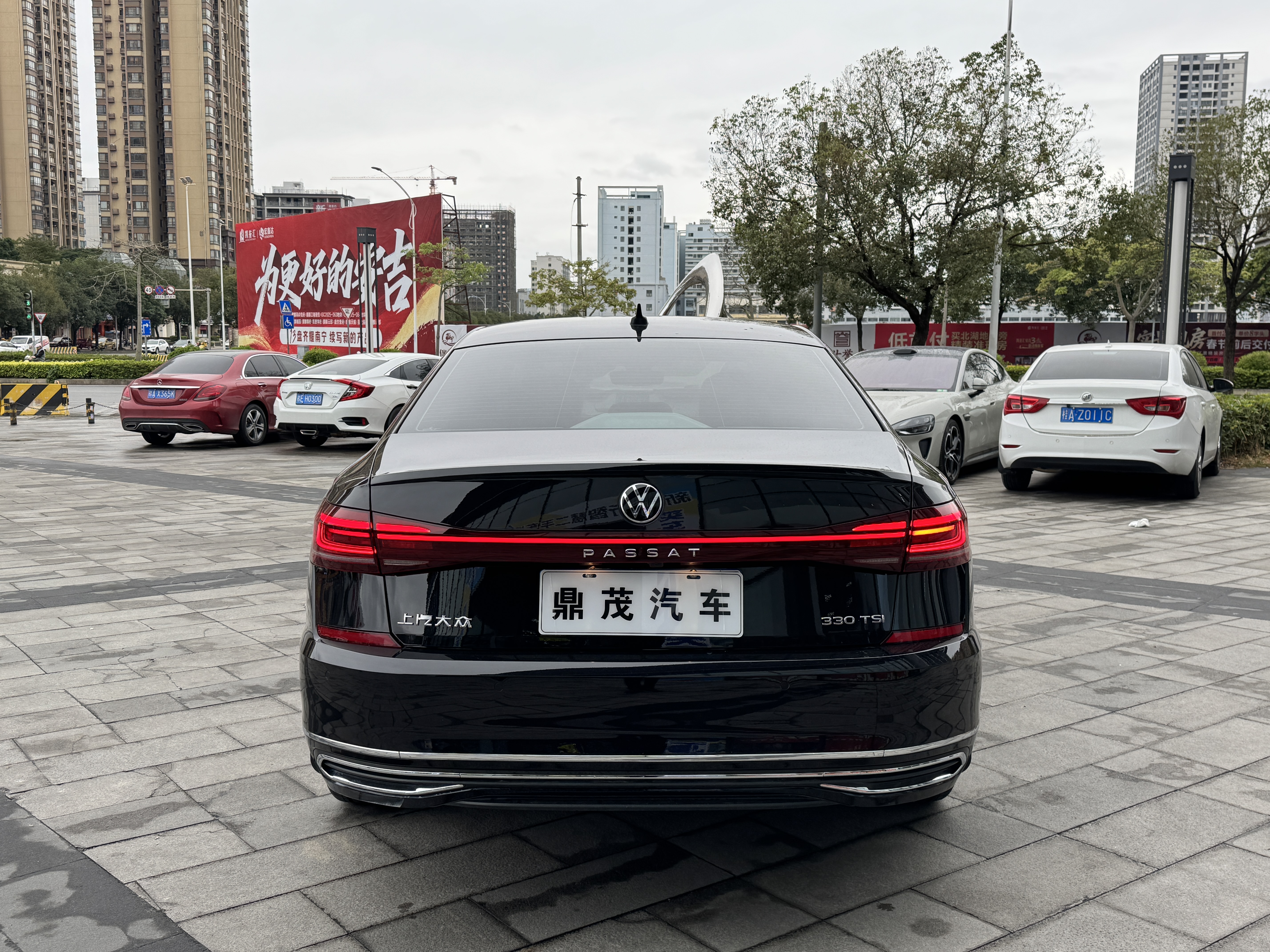 Volkswagen Passat 2022 car image #5