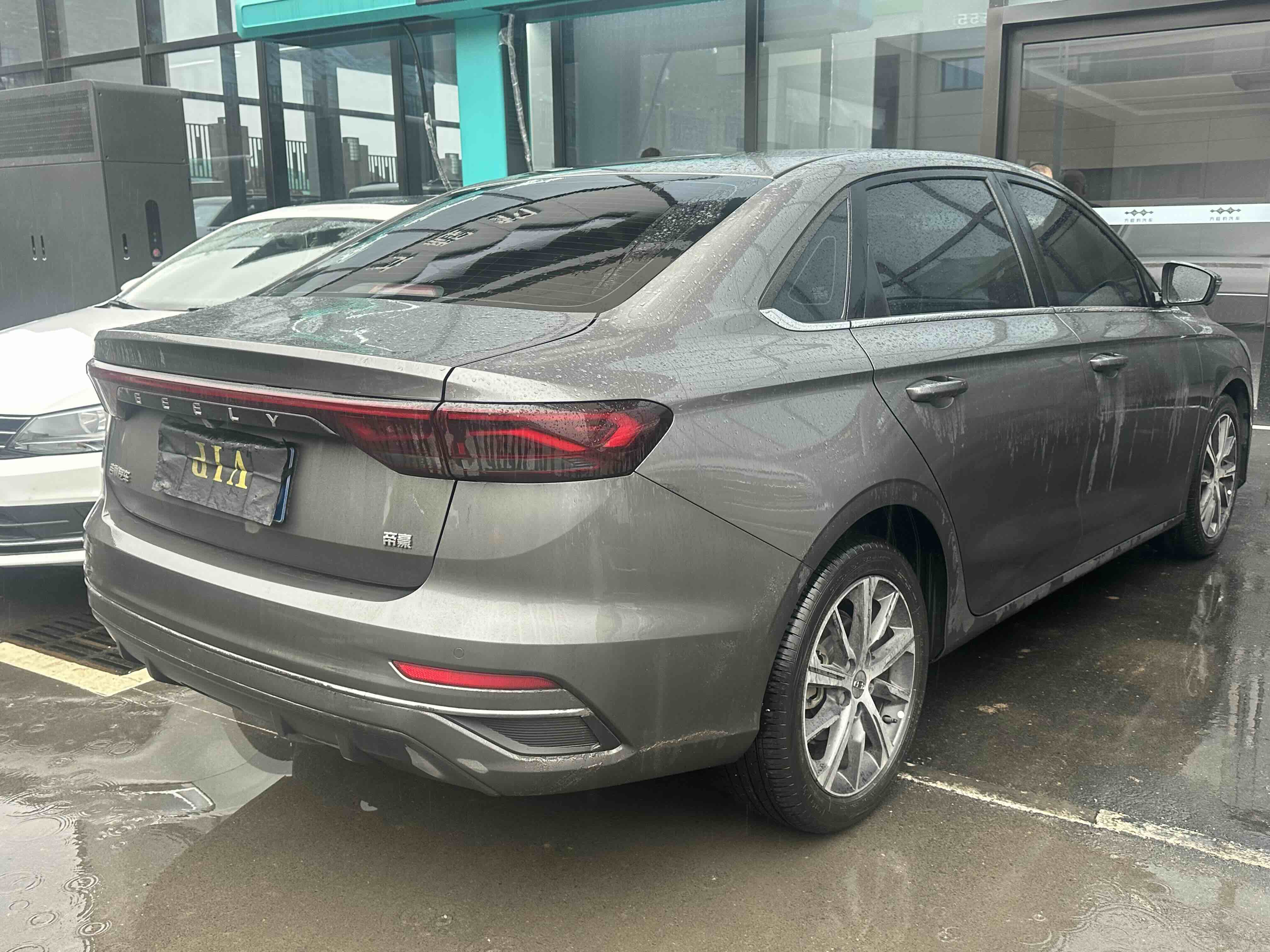 GEELY Emgrand 2022 car image #5
