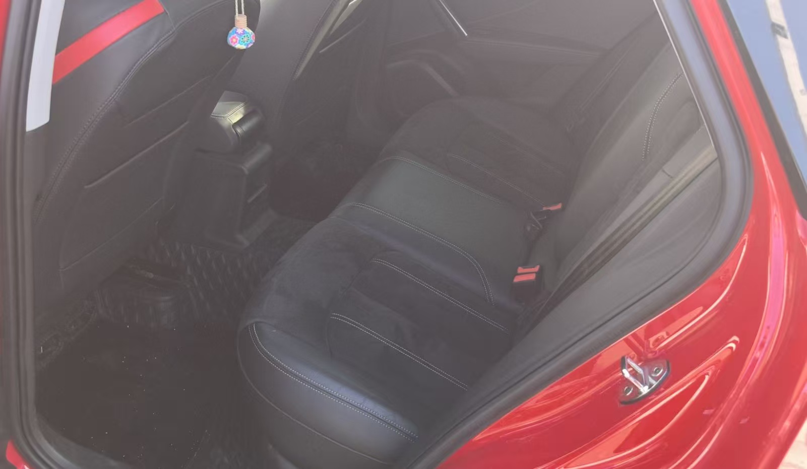 Q2L 2022 car image #5