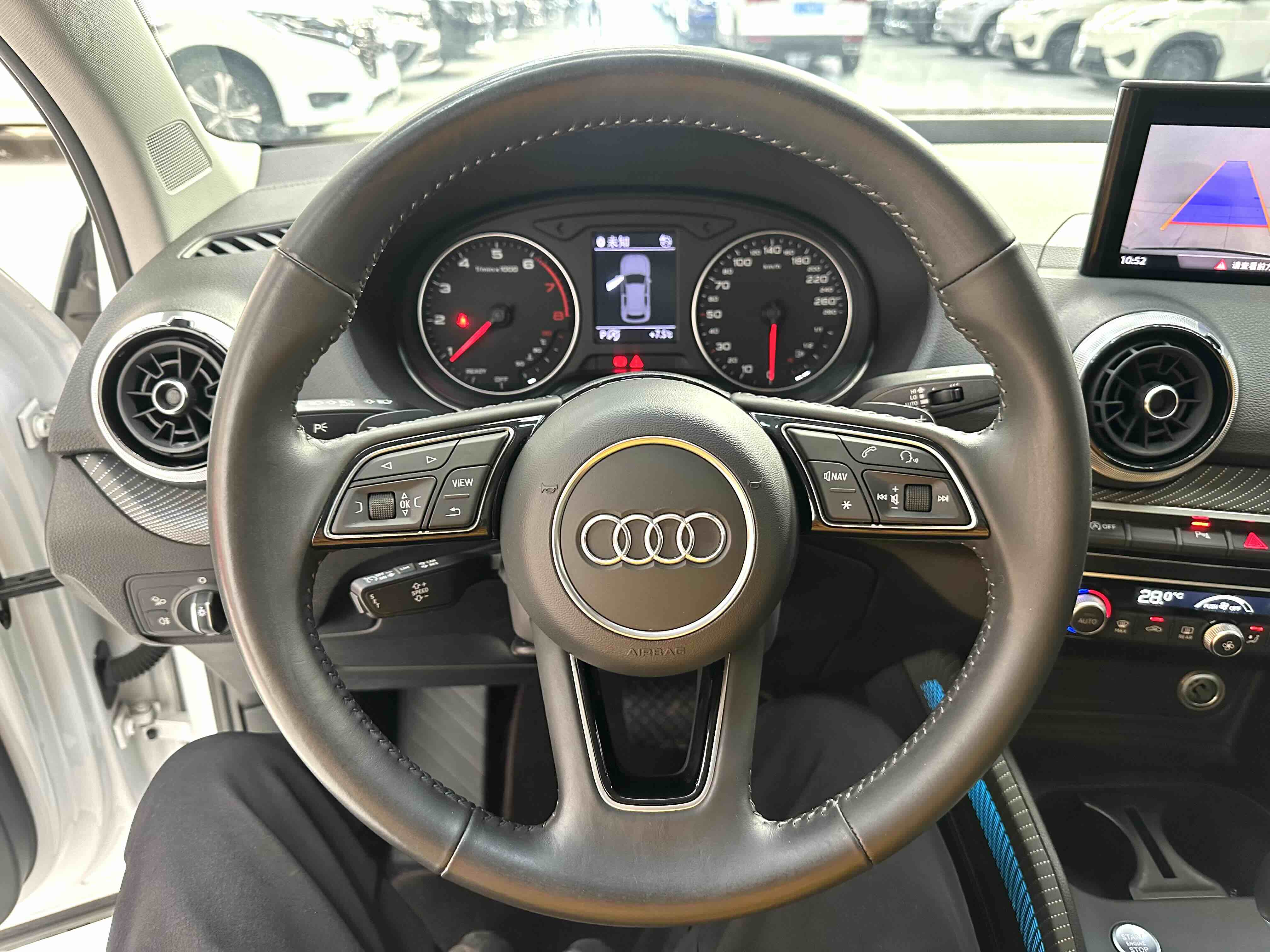 Audi Q2L 2022 #5 Audi Q2L 2022 car image #5