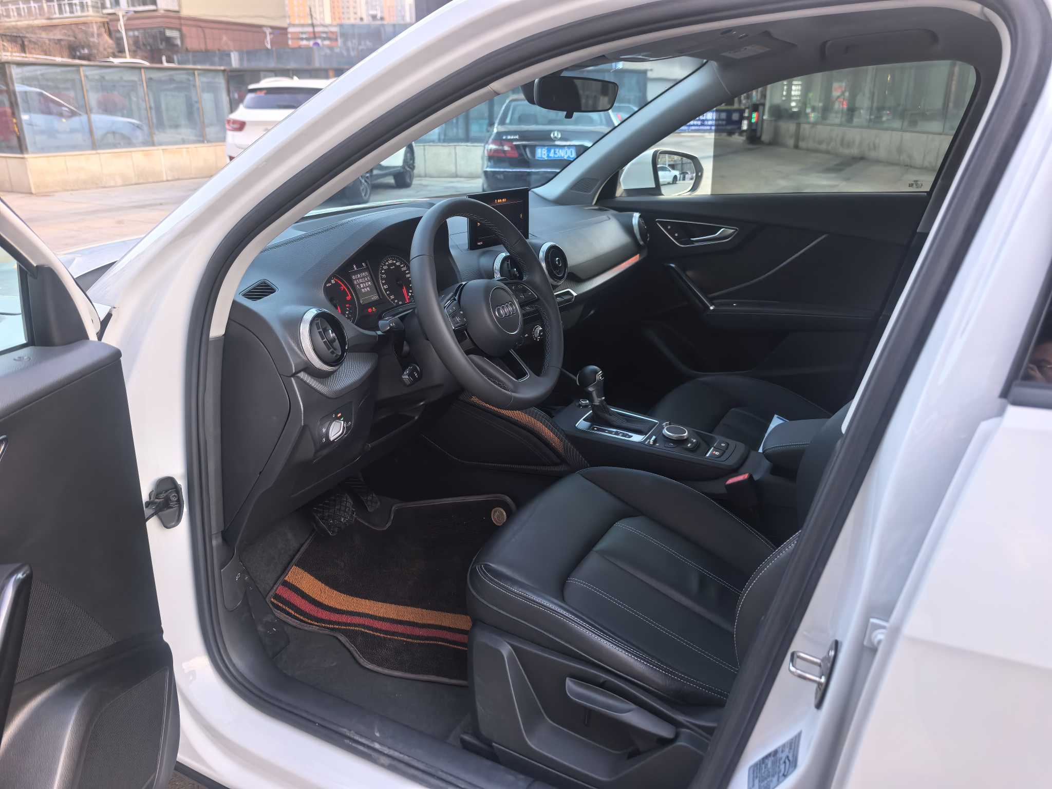 Audi Q2L 2023 imagem de carro #5