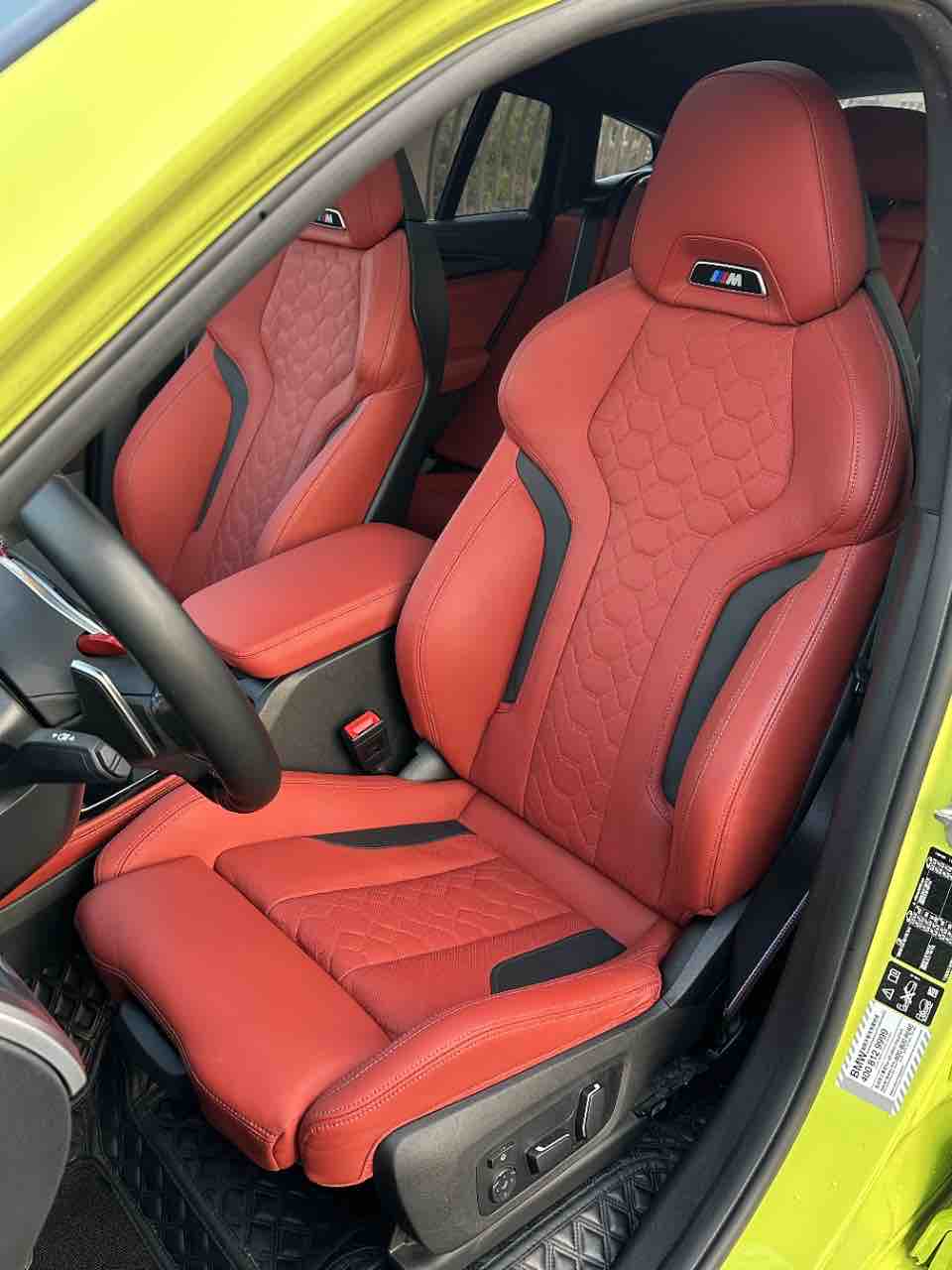 BMW X4 M 2024 صورة سيارة #5