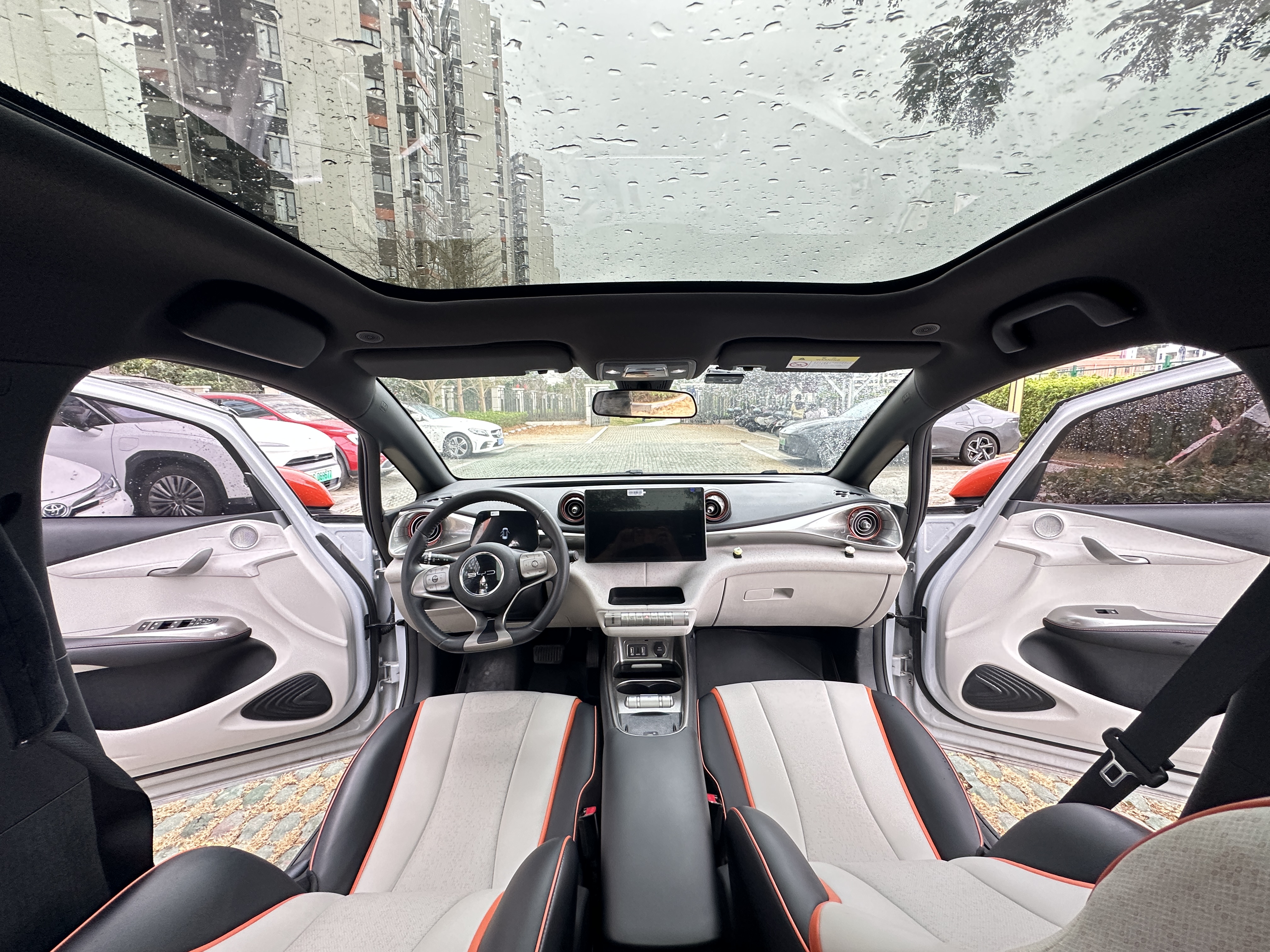 BYD Dolphin 2022 car image #5