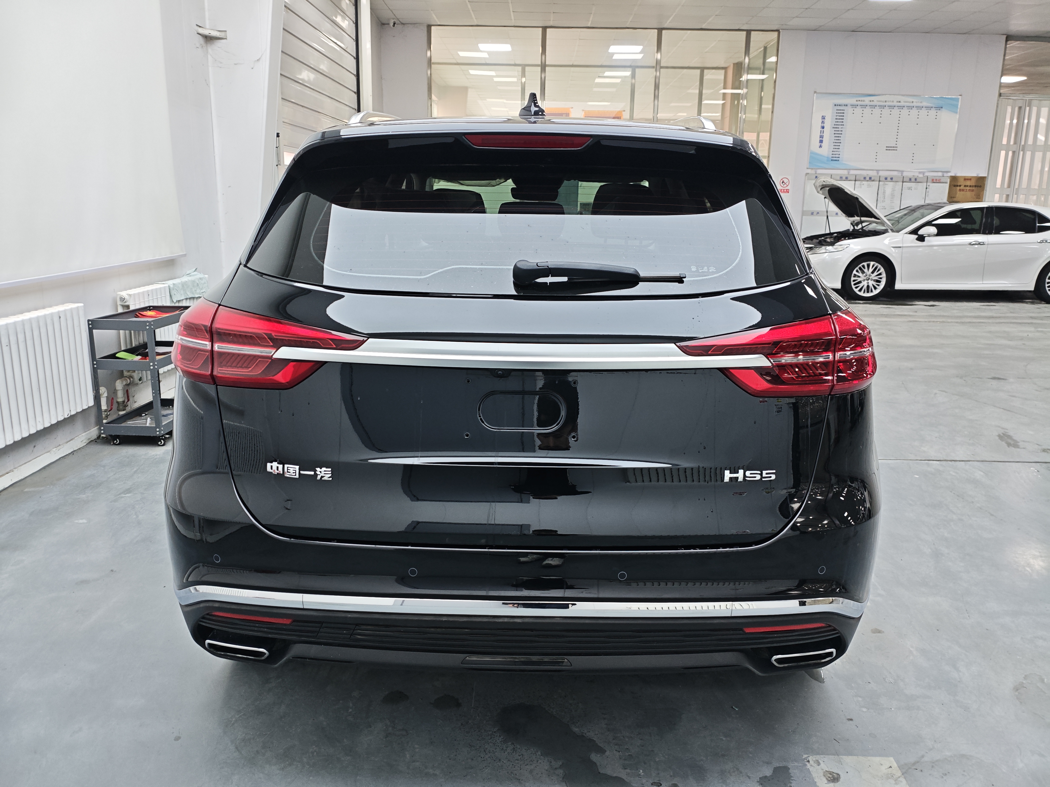 HongQi HS5 2022 car image #5