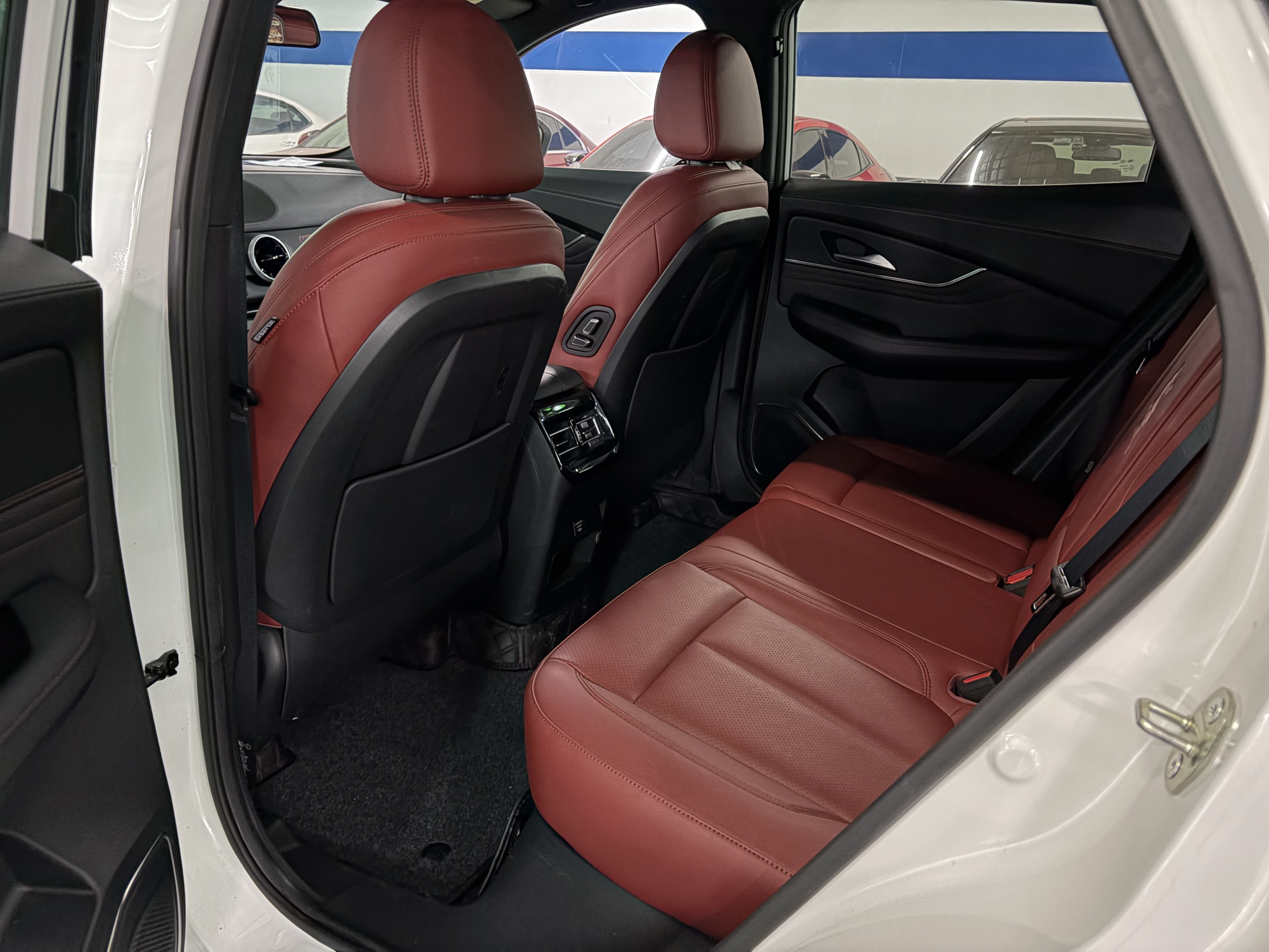 T5 EVO 2022 car image #5