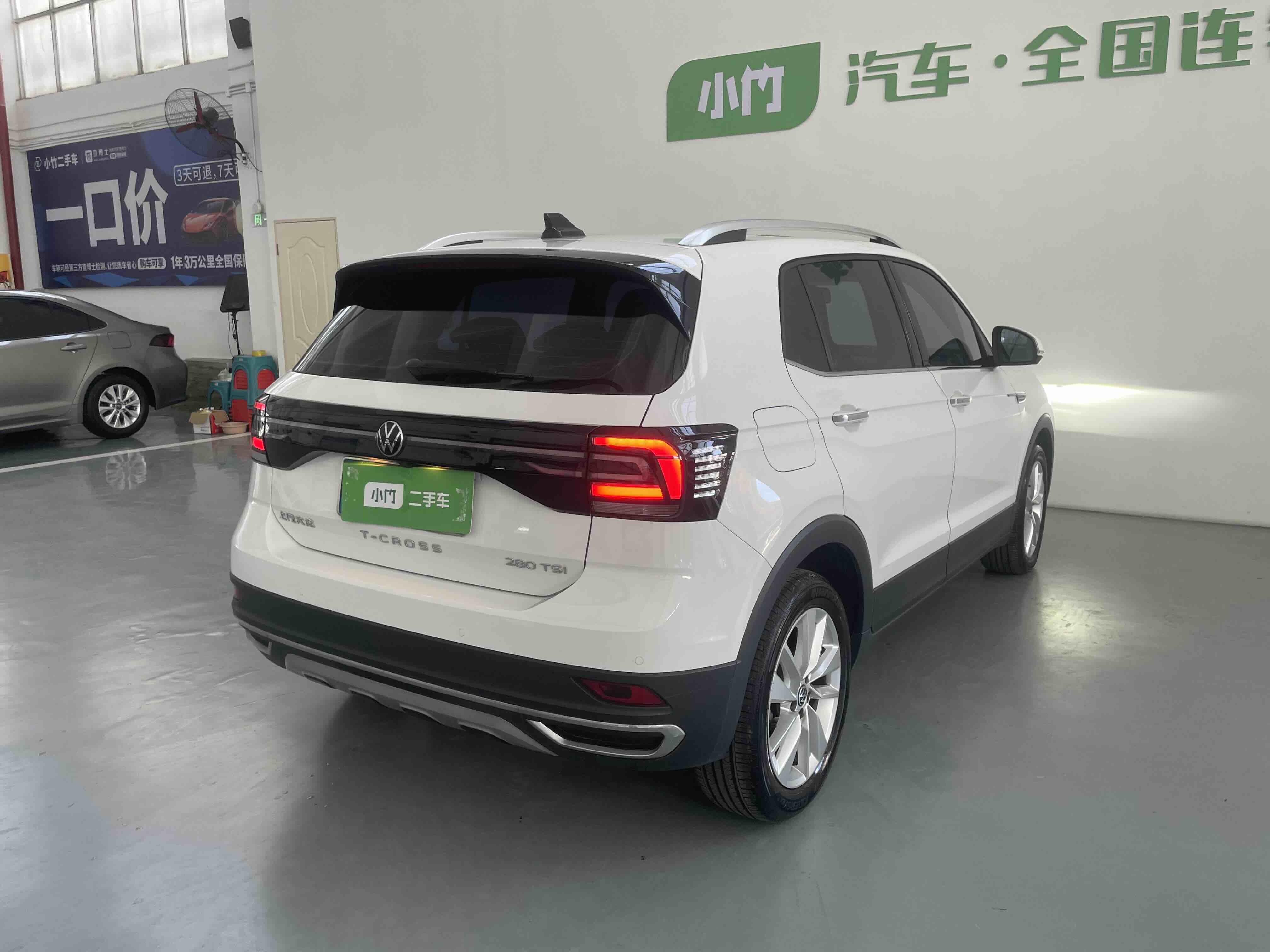 Volkswagen T-Cross 2022 #5 Volkswagen T-Cross 2022 car image #5
