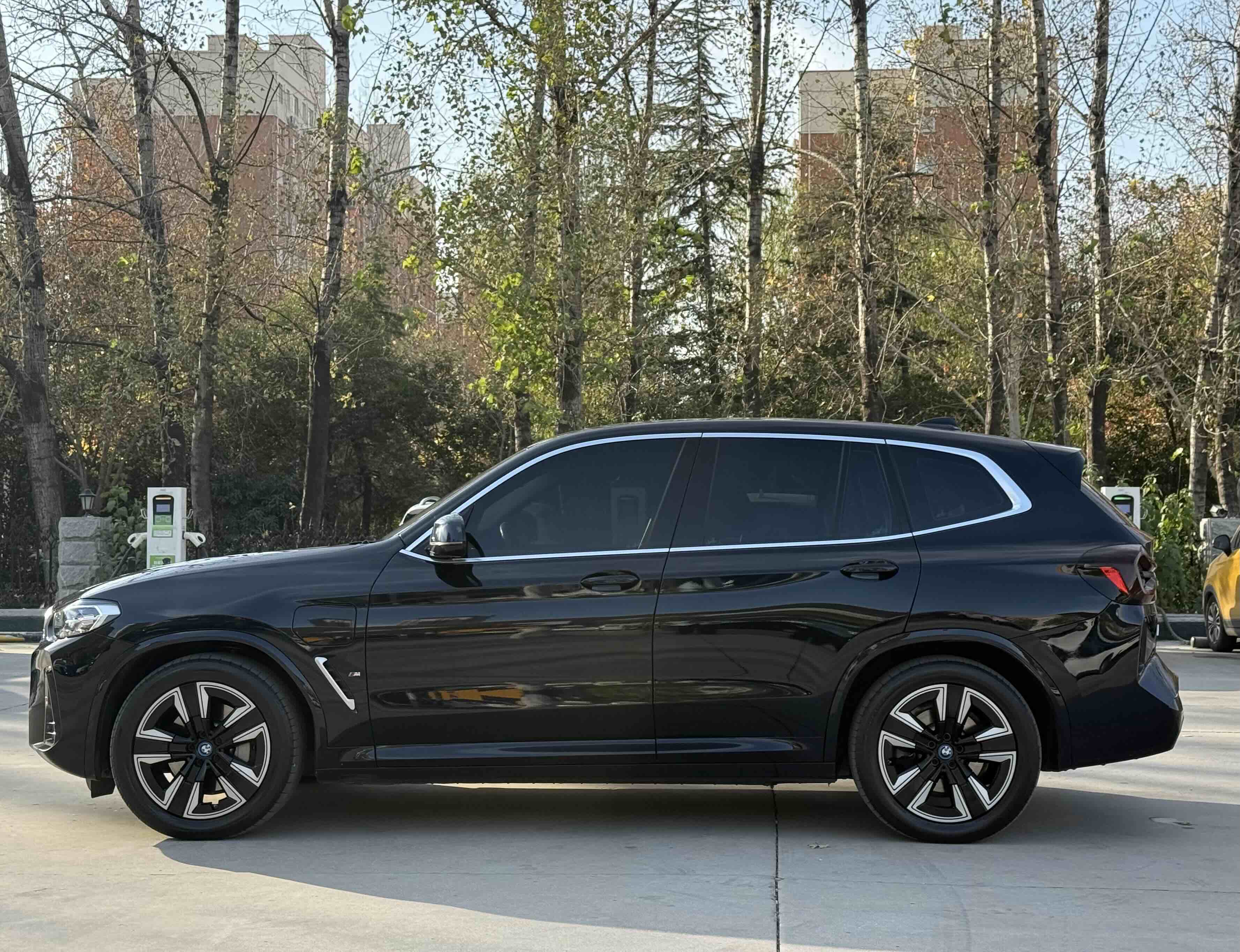 BMW iX3 2023 #5 BMW iX3 2023 immagine di auto #5