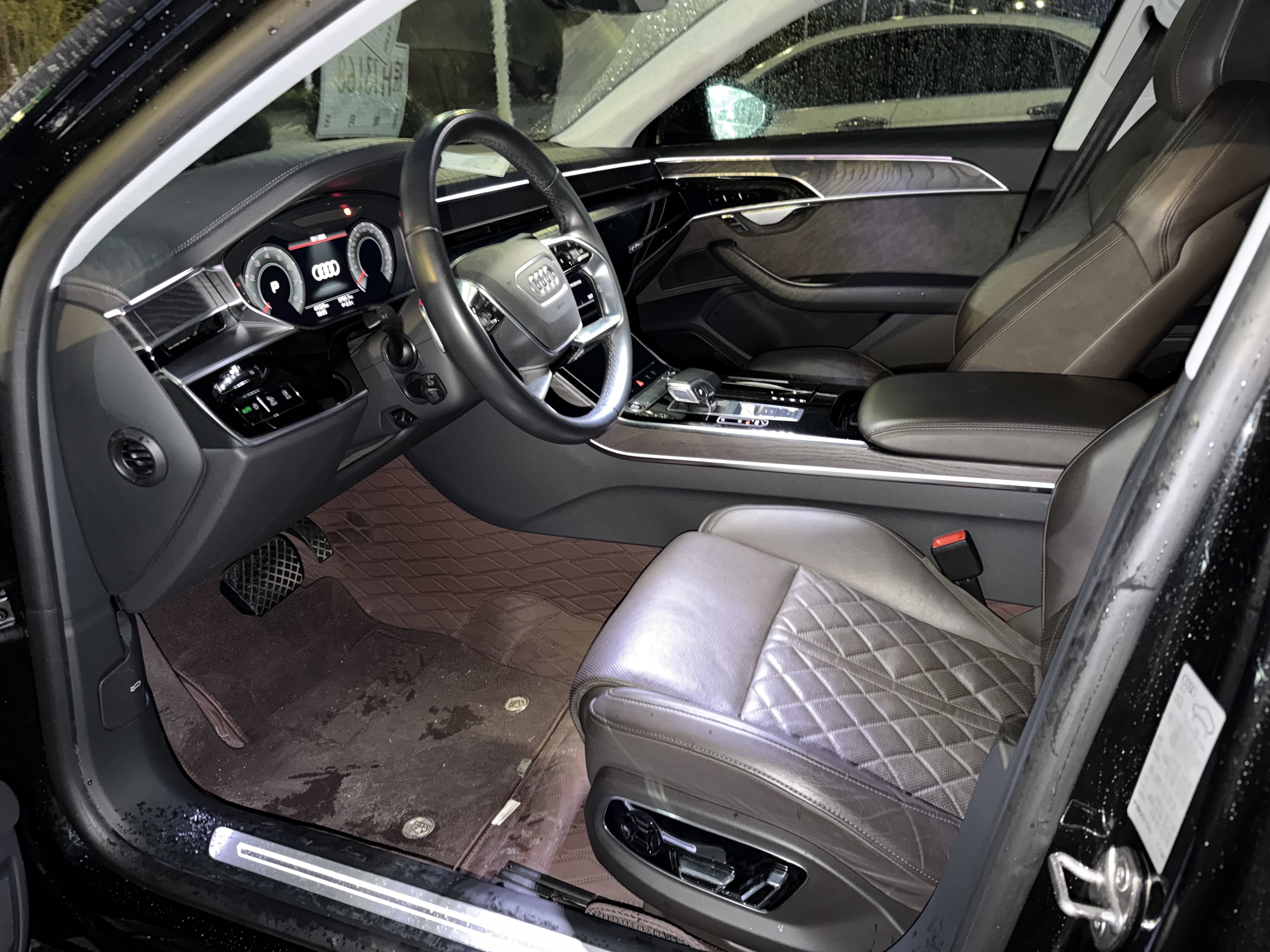 Audi A8 2022 car image #5