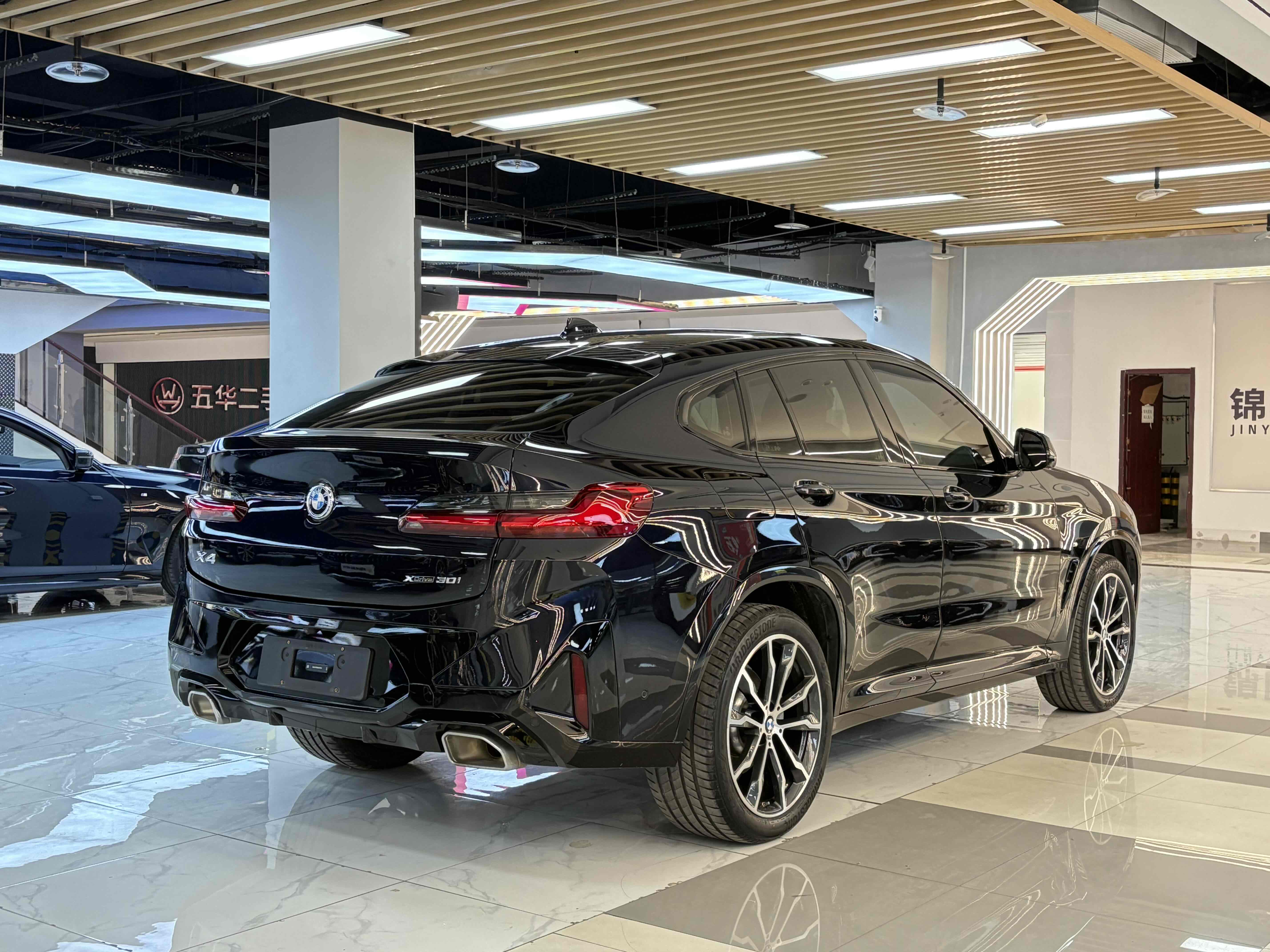 BMW X4 2024 صورة سيارة #5