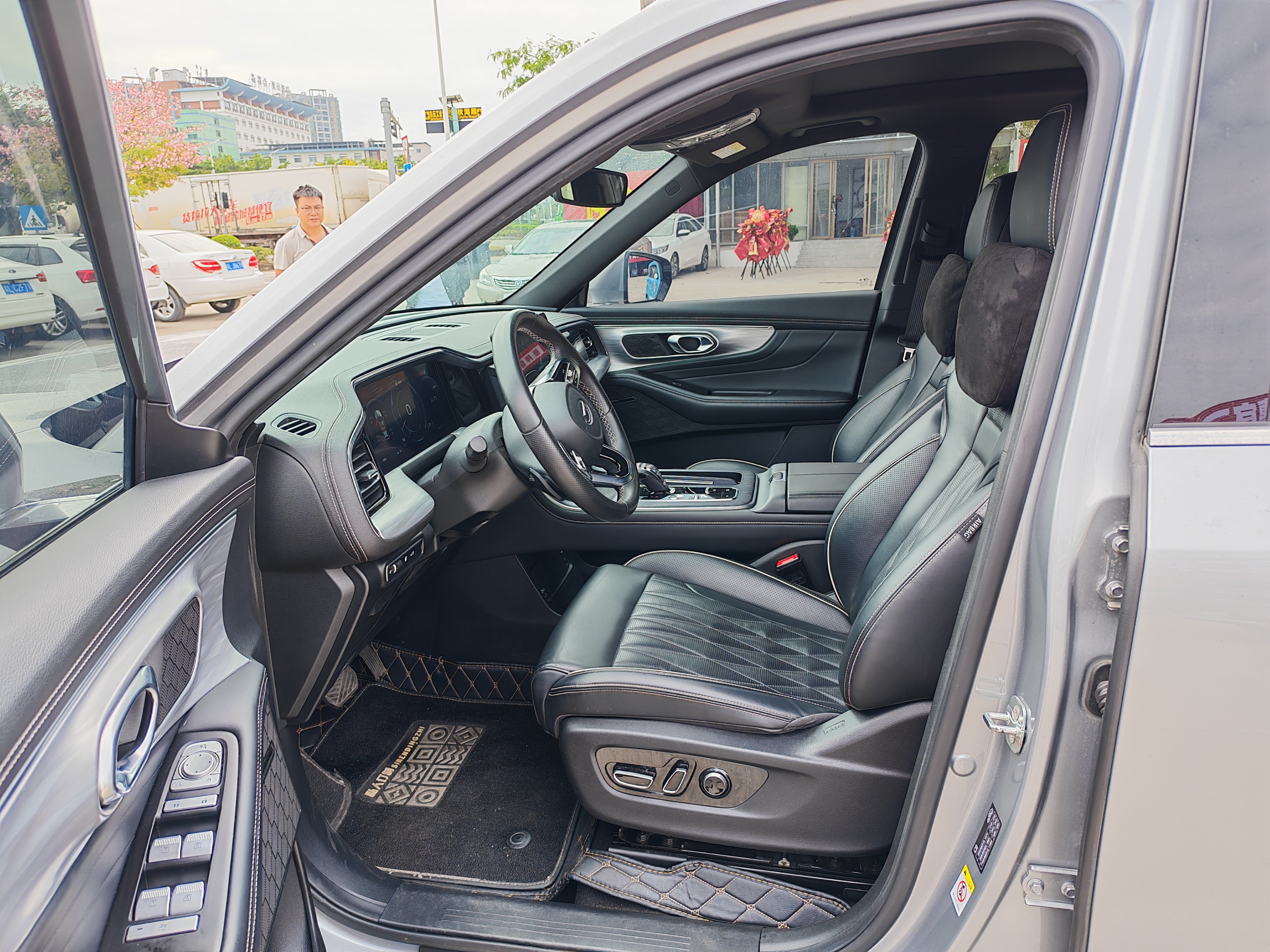 GAC Trumpchi GS8 2022 #5 GAC Trumpchi GS8 2022 car image #5