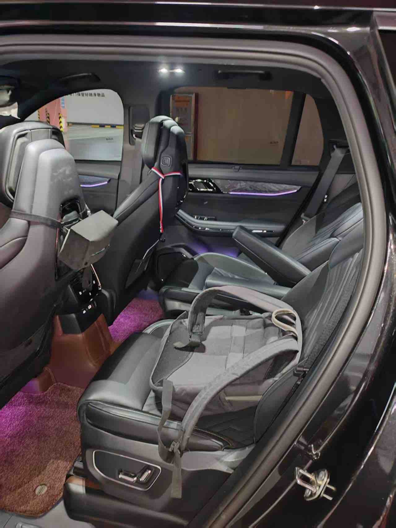 Lynk & Co 09 EM-P 2022 #5 Lynk & Co 09 EM-P 2022 car image #5