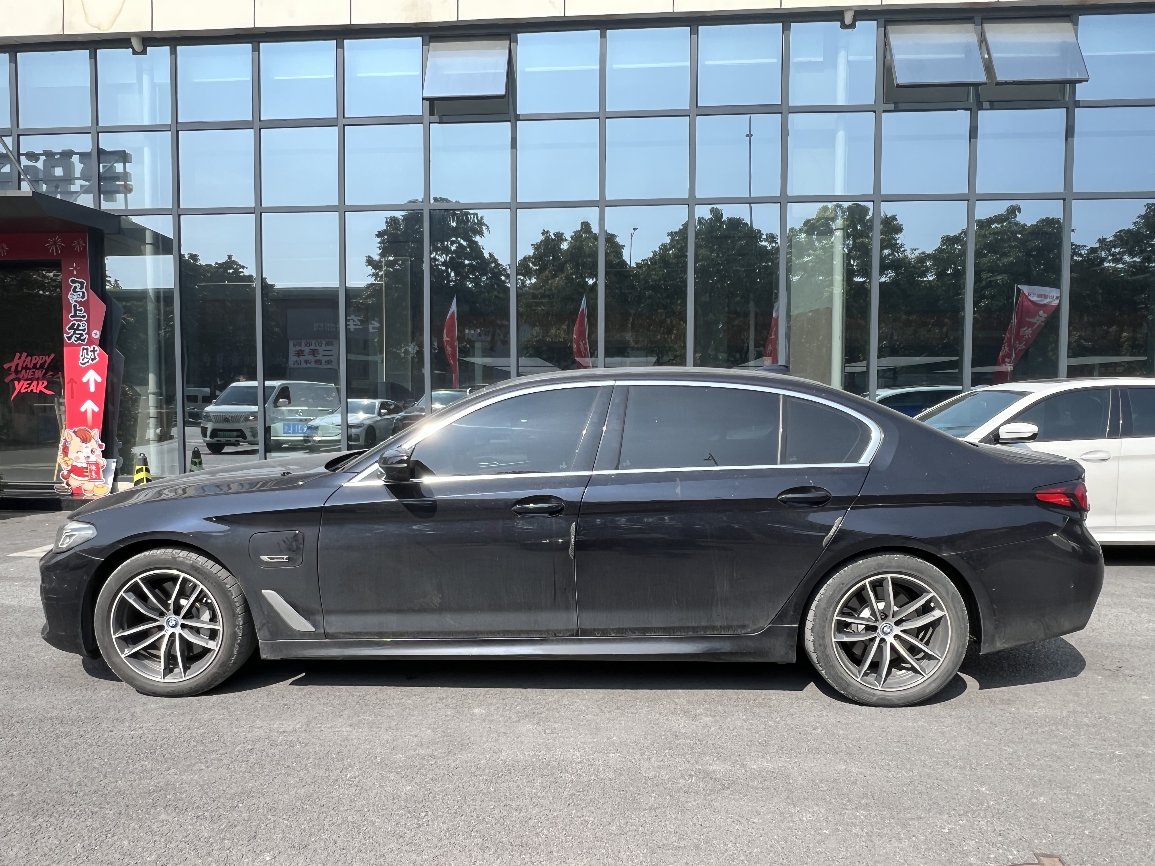 BMW 5 Series New Energy 2022 car image #5