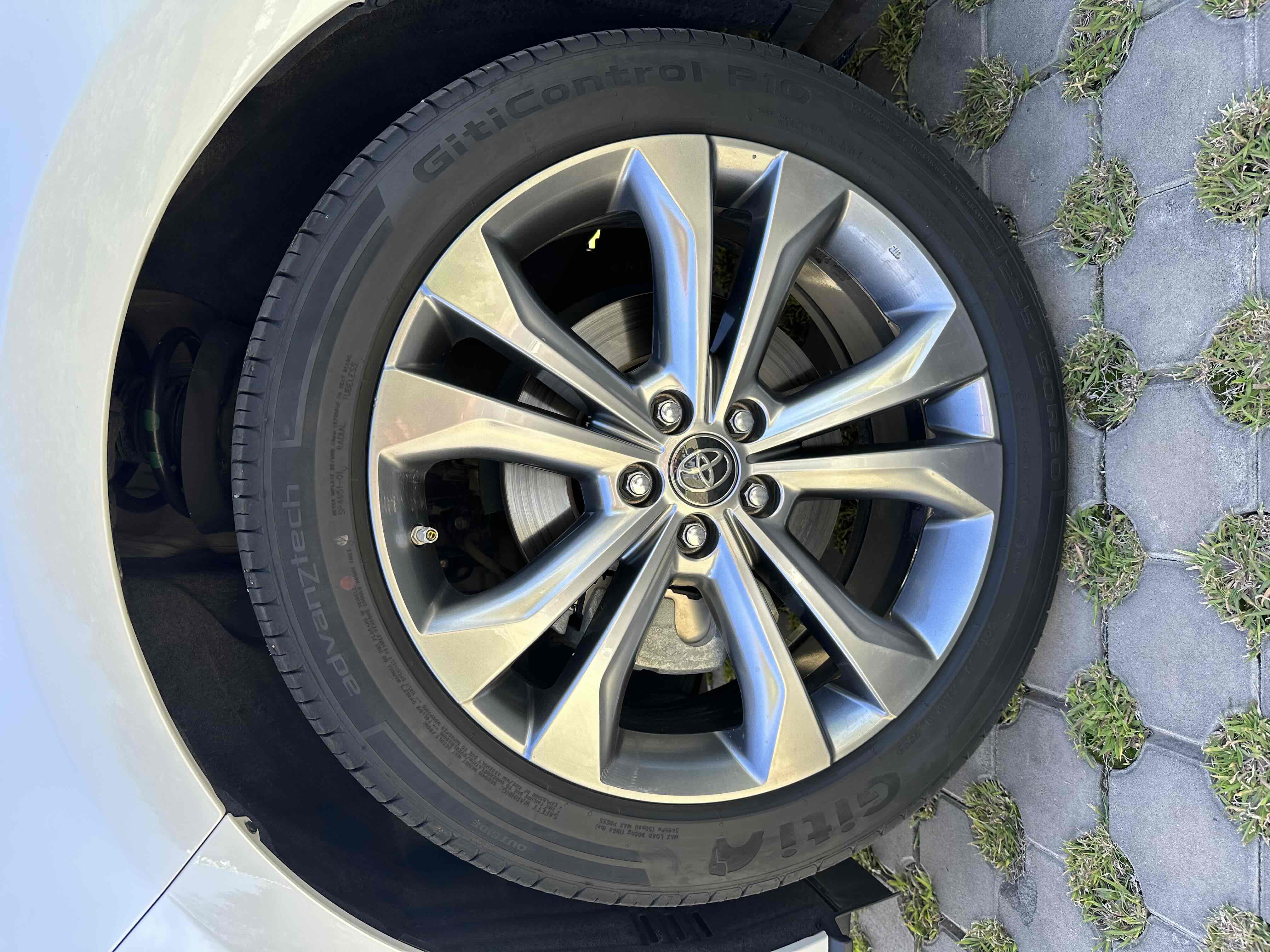 Toyota Sienna 2023 #5 Toyota Sienna 2023 car image #5