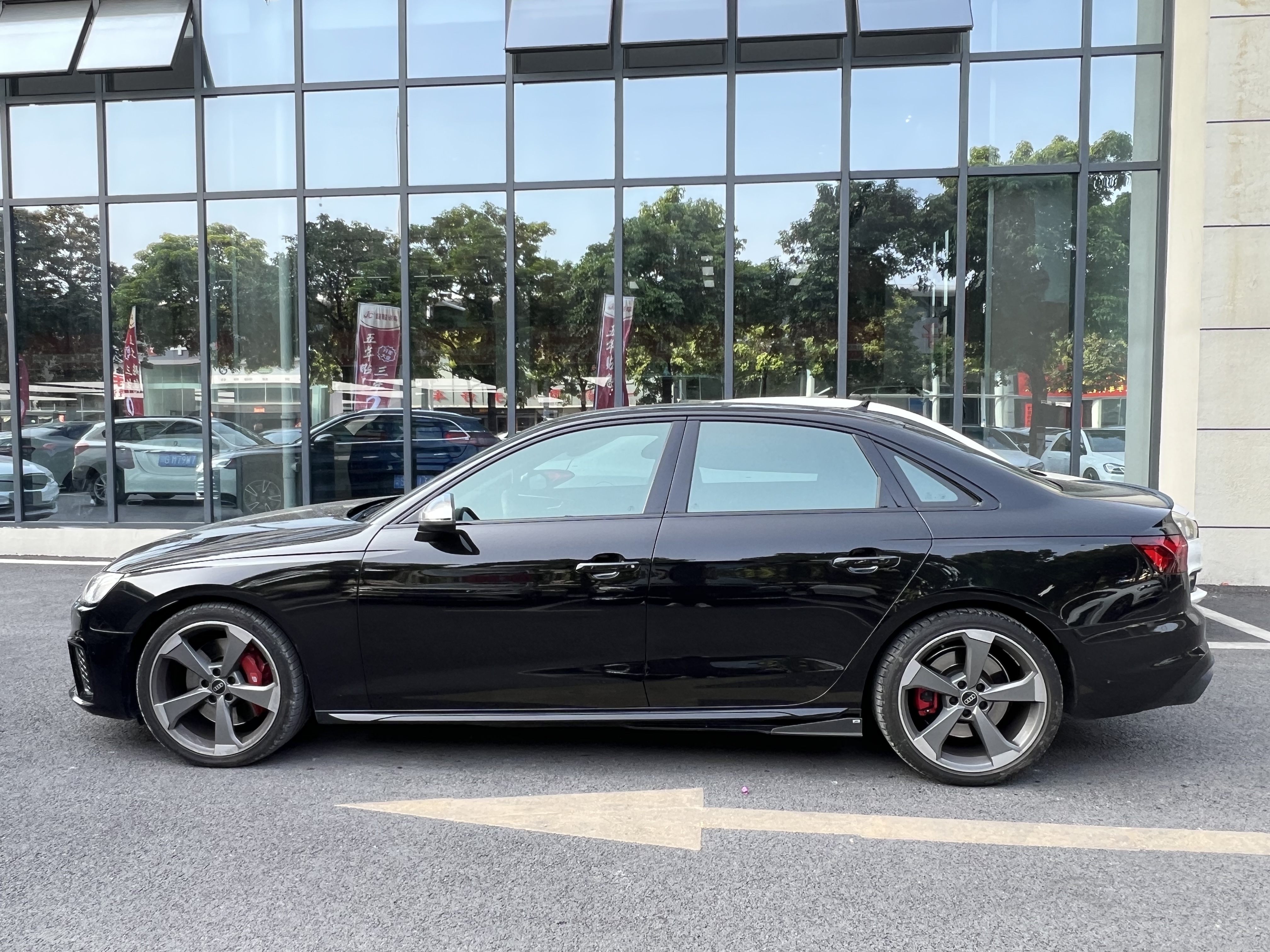 Audi S4 2023 صورة سيارة #5