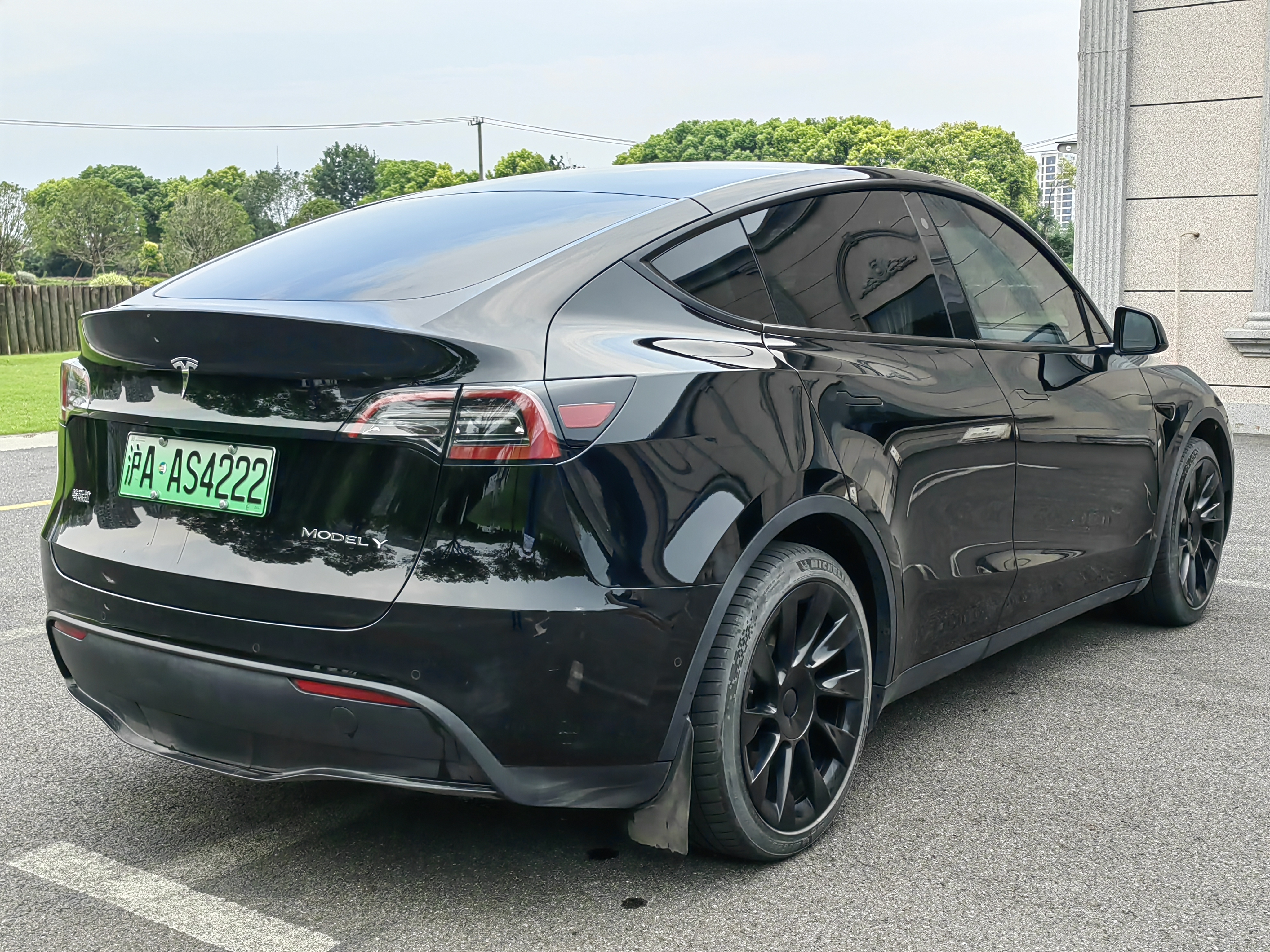 Tesla Model Y 2022 #5 Tesla Model Y 2022 car image #5