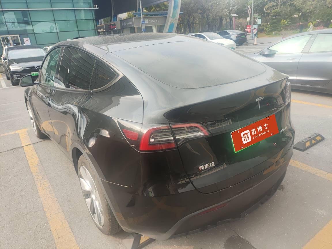 Tesla Model Y 2022 #5 Tesla Model Y 2022 car image #5