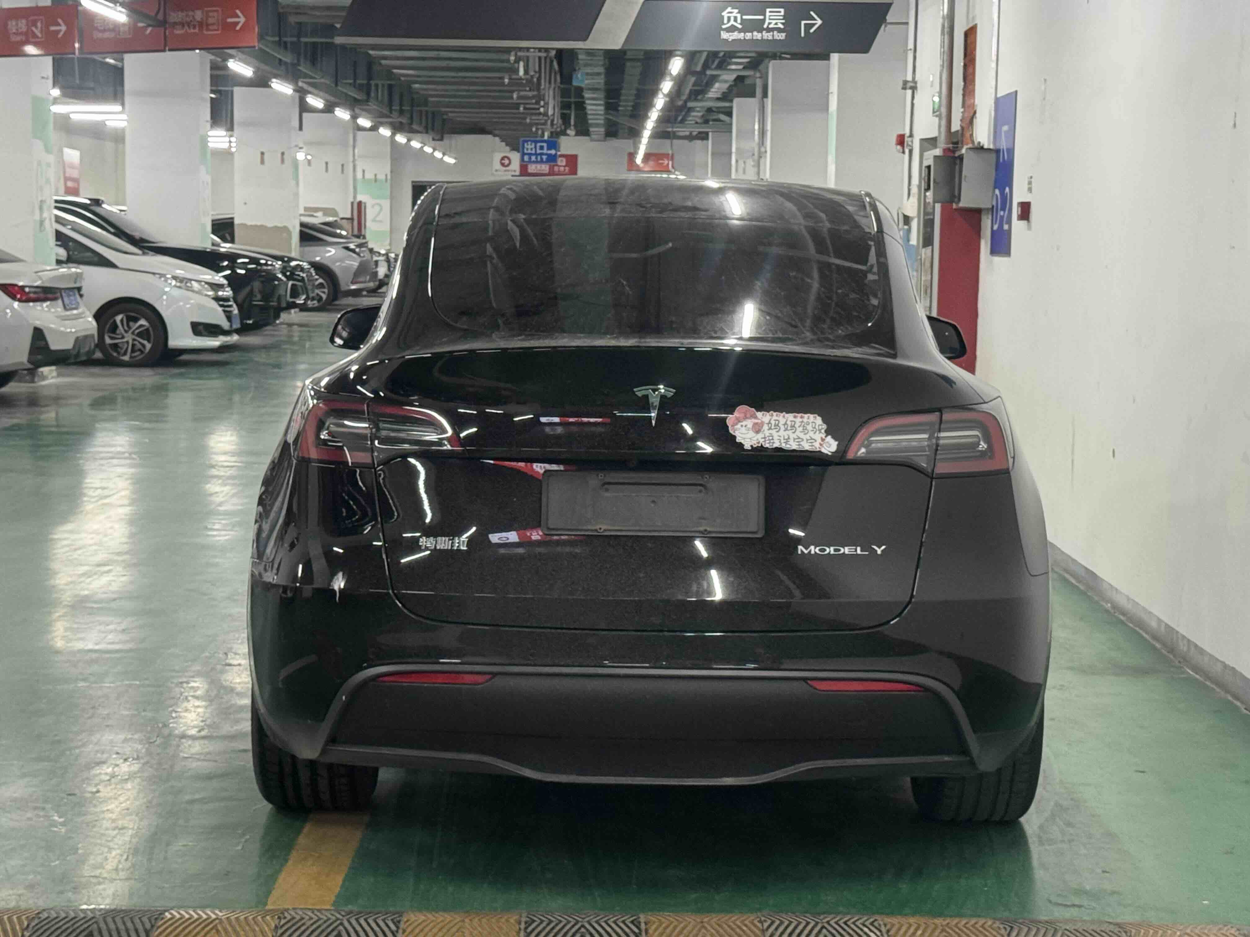 Tesla Model Y 2022 car image #5