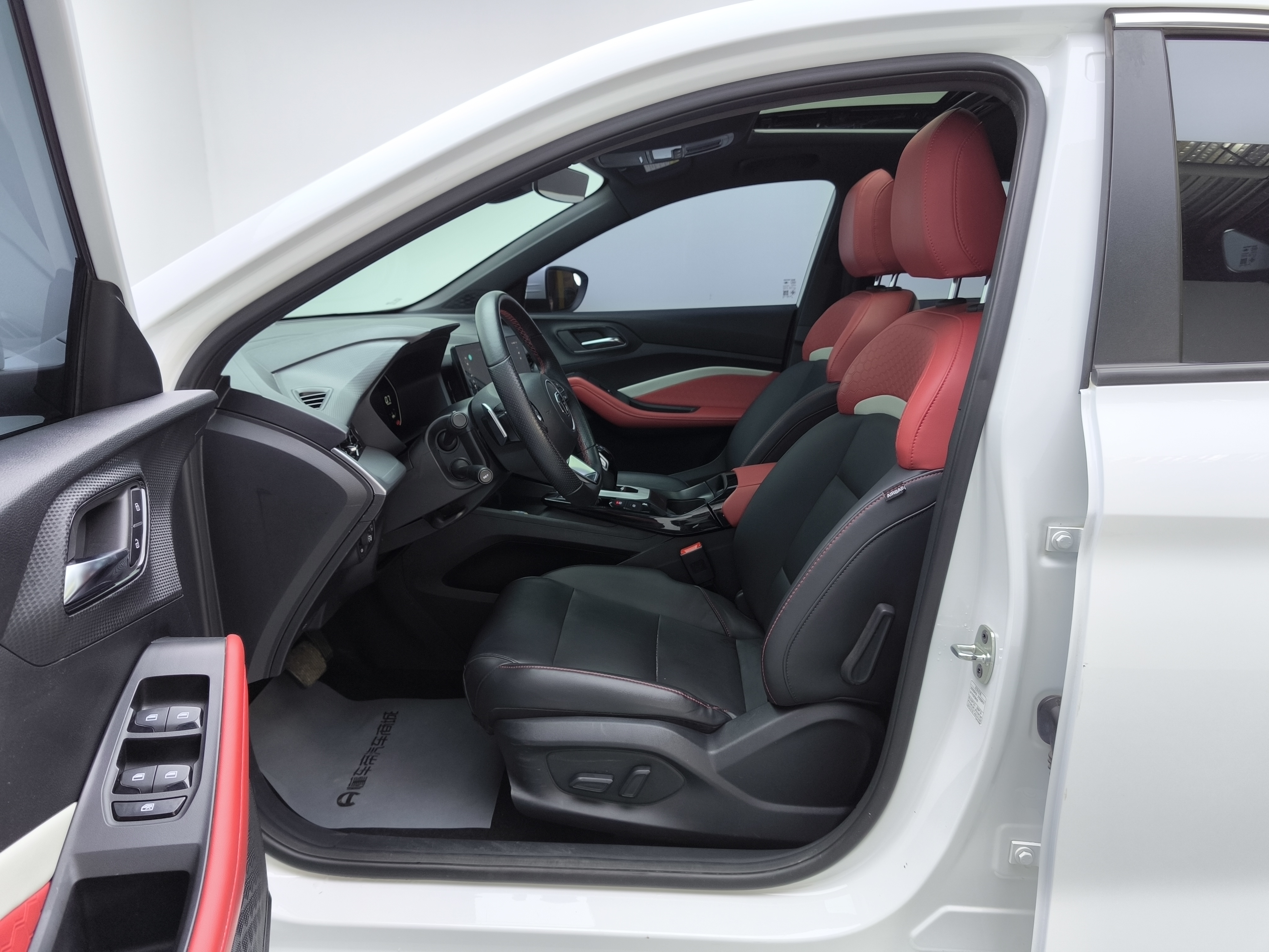5 2022 immagine di auto #5