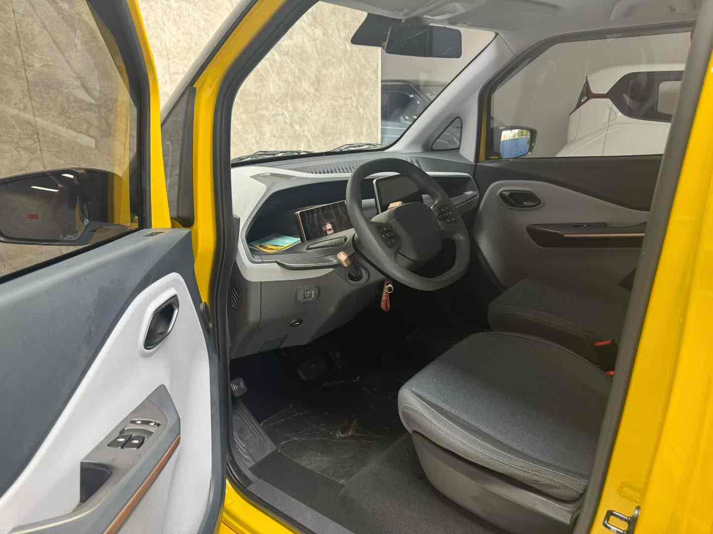 Wuling Nano EV 2022 #5 Wuling Nano EV 2022 car image #5