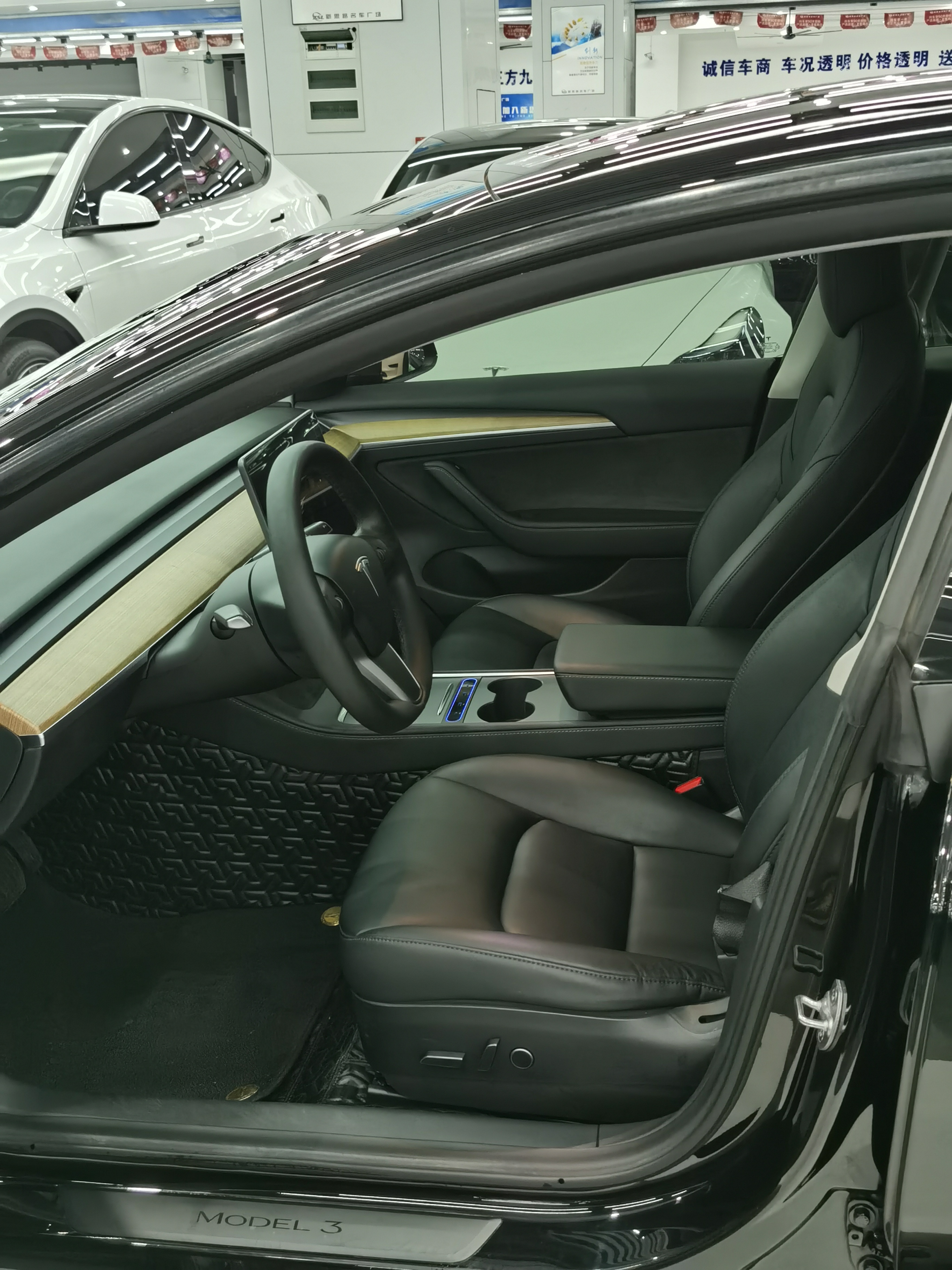 Tesla Model 3 2022 #5 Tesla Model 3 2022 car image #5