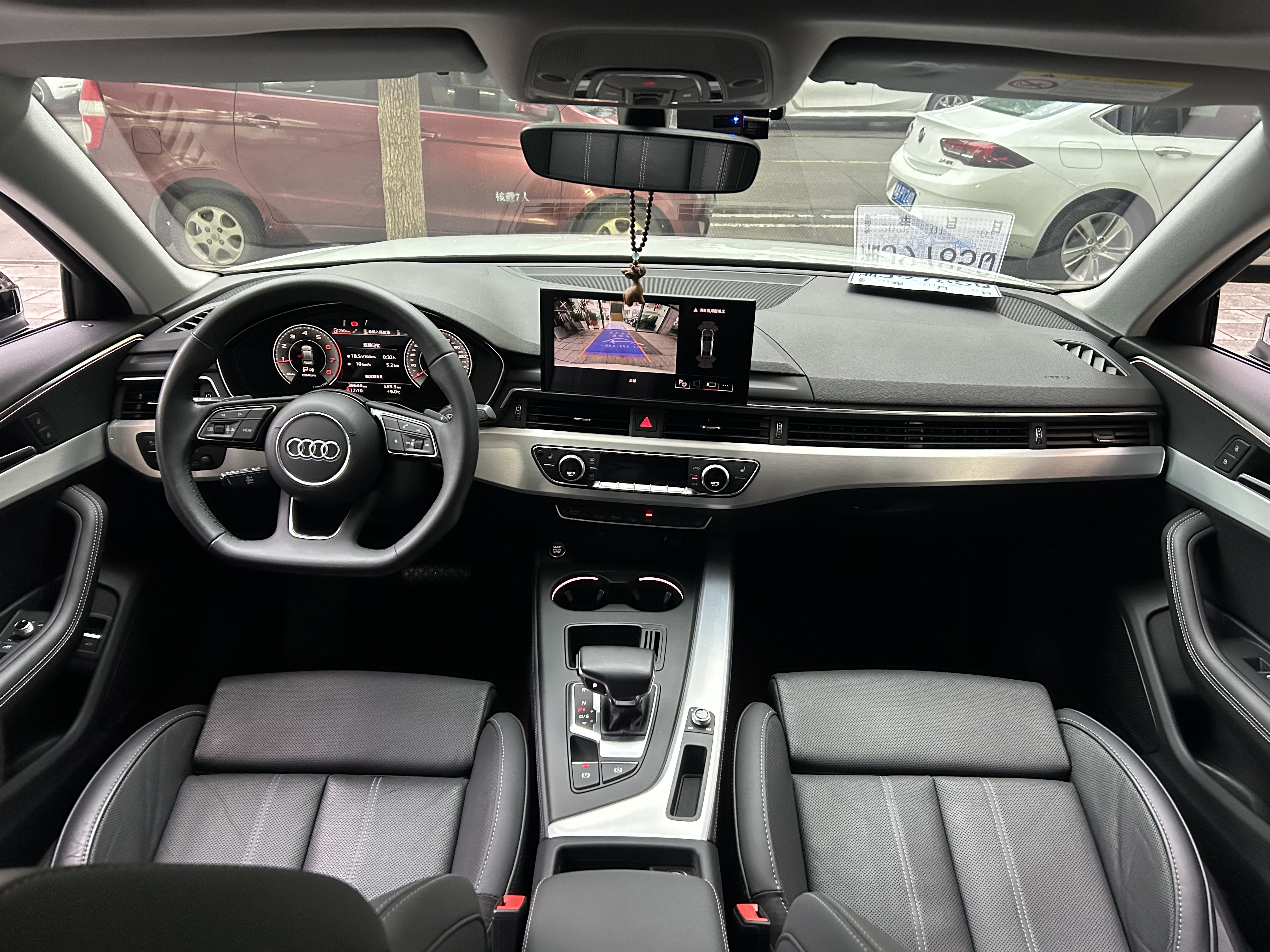 Audi A4L 2022 car image #5