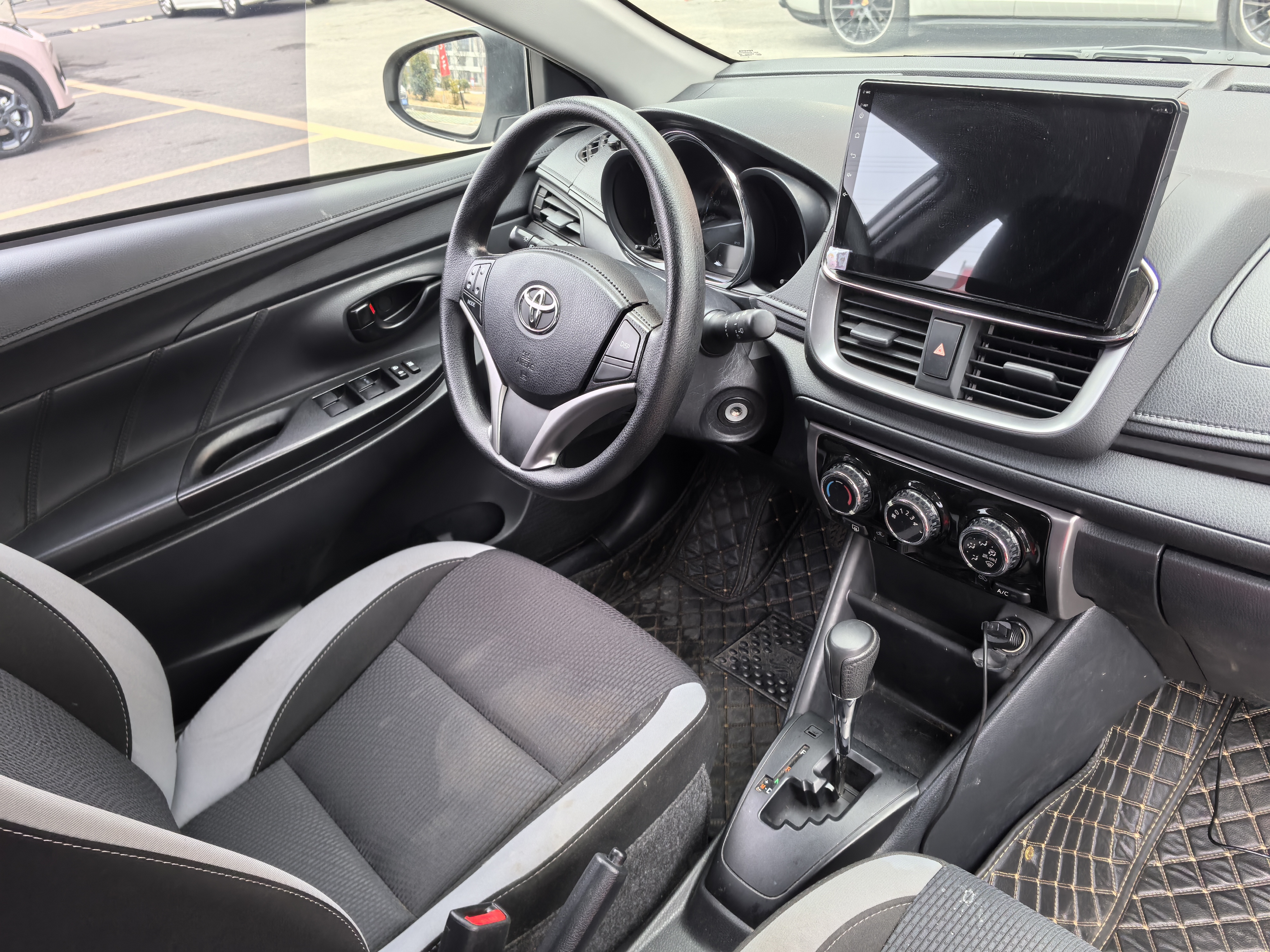 Toyota Yaris L Zhixuan 2022 #5 Toyota Yaris L Zhixuan 2022 car image #5