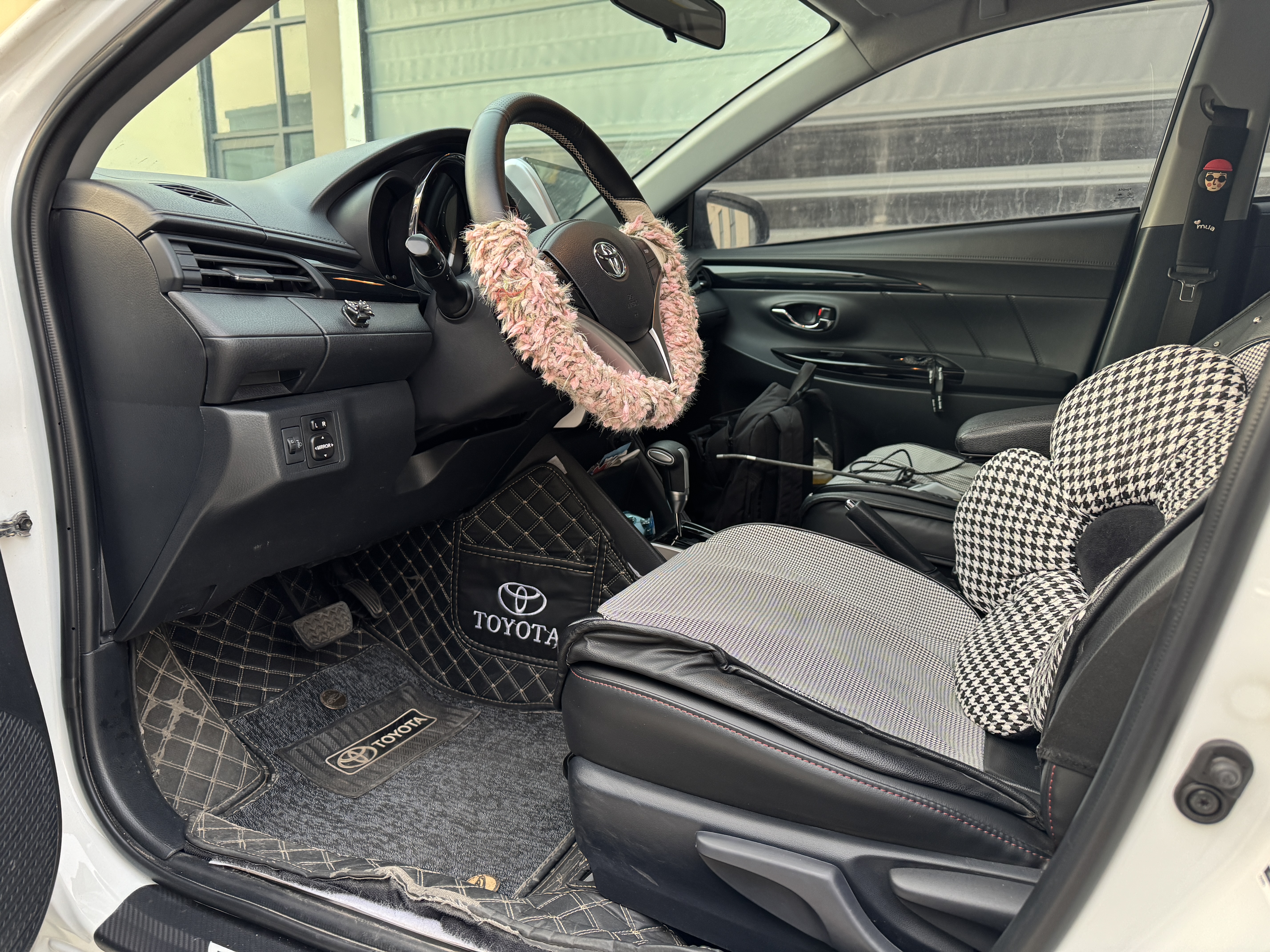 Toyota Yaris L Zhixuan 2022 #5 Toyota Yaris L Zhixuan 2022 car image #5